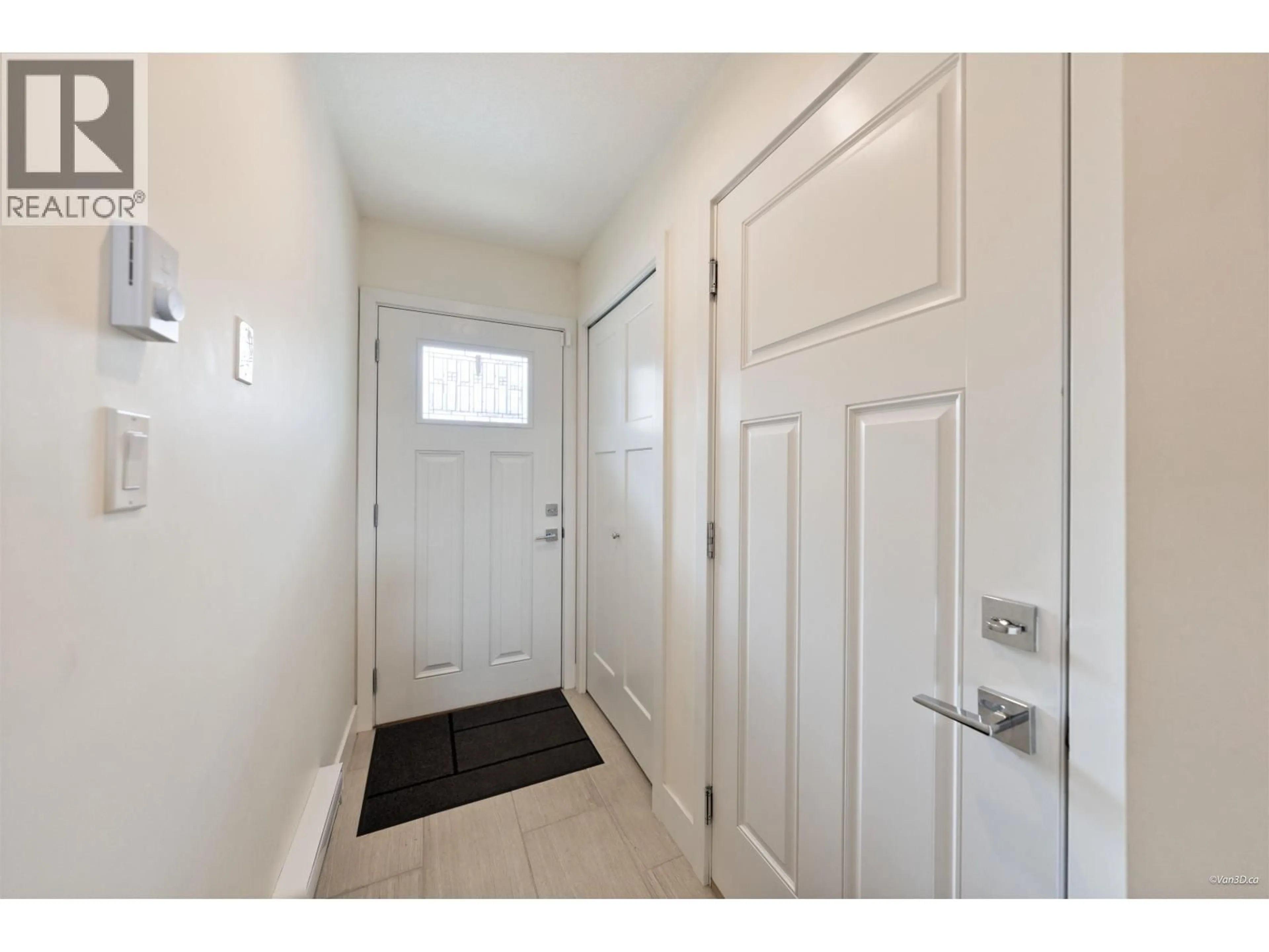 Indoor entryway for 23 - 9680 ALEXANDRA ROAD, Richmond British Columbia V6X0P2