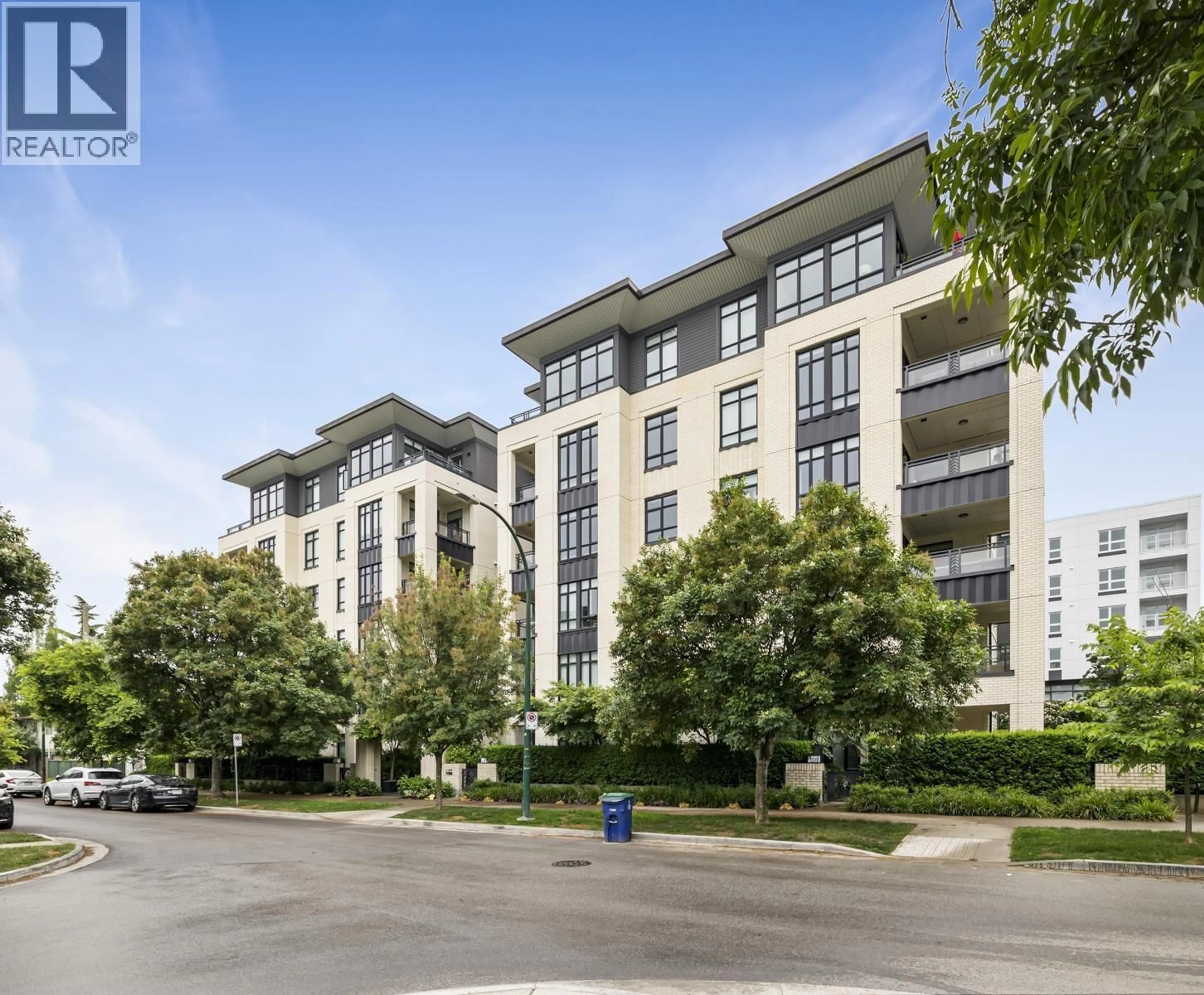 A pic from outside/outdoor area/front of a property/back of a property/a pic from drone, street for 308 - 168 35TH AVENUE, Vancouver British Columbia V5W1A6
