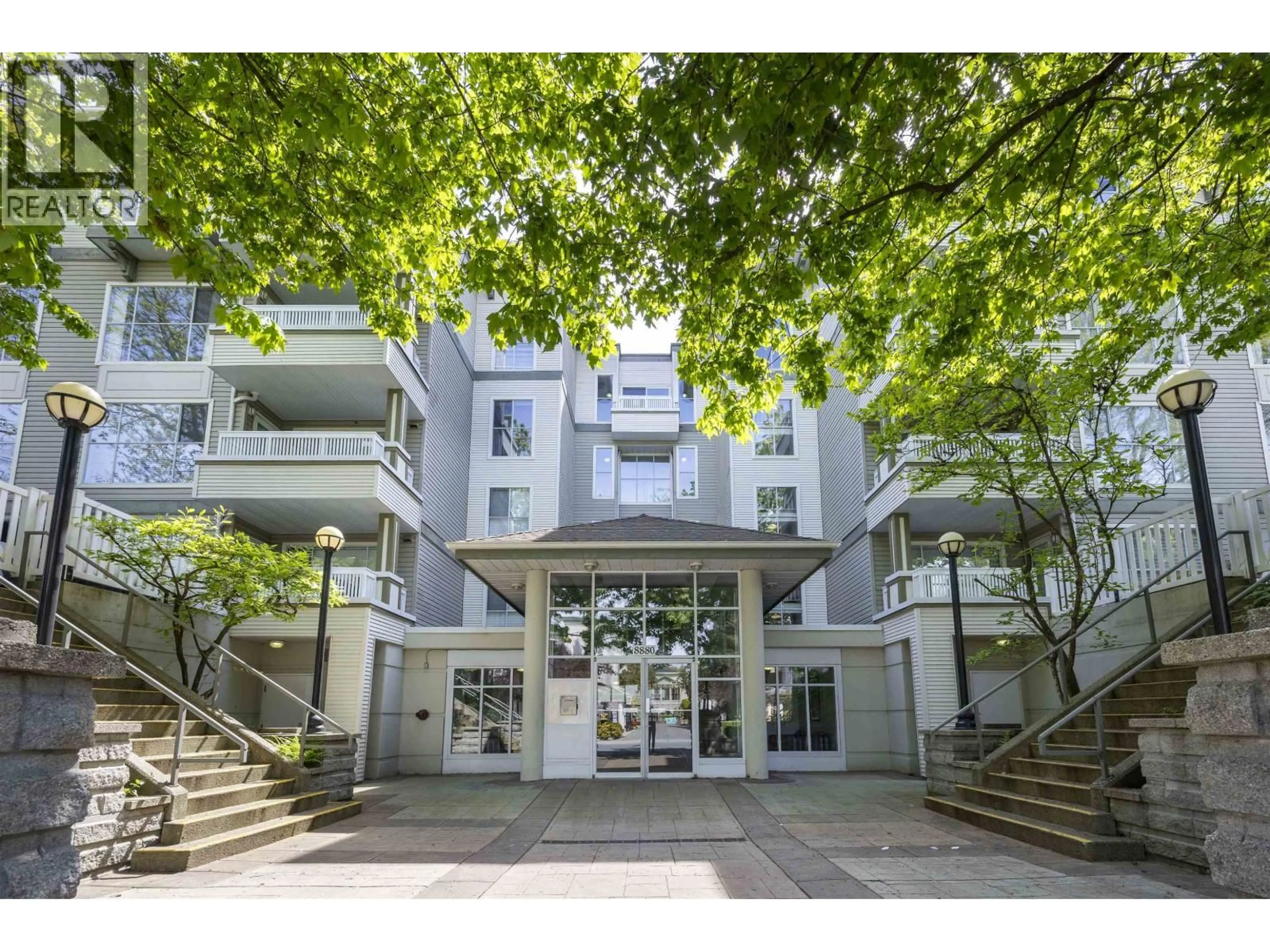 Indoor foyer for 221 - 8880 JONES ROAD, Richmond British Columbia V6Y3Z1