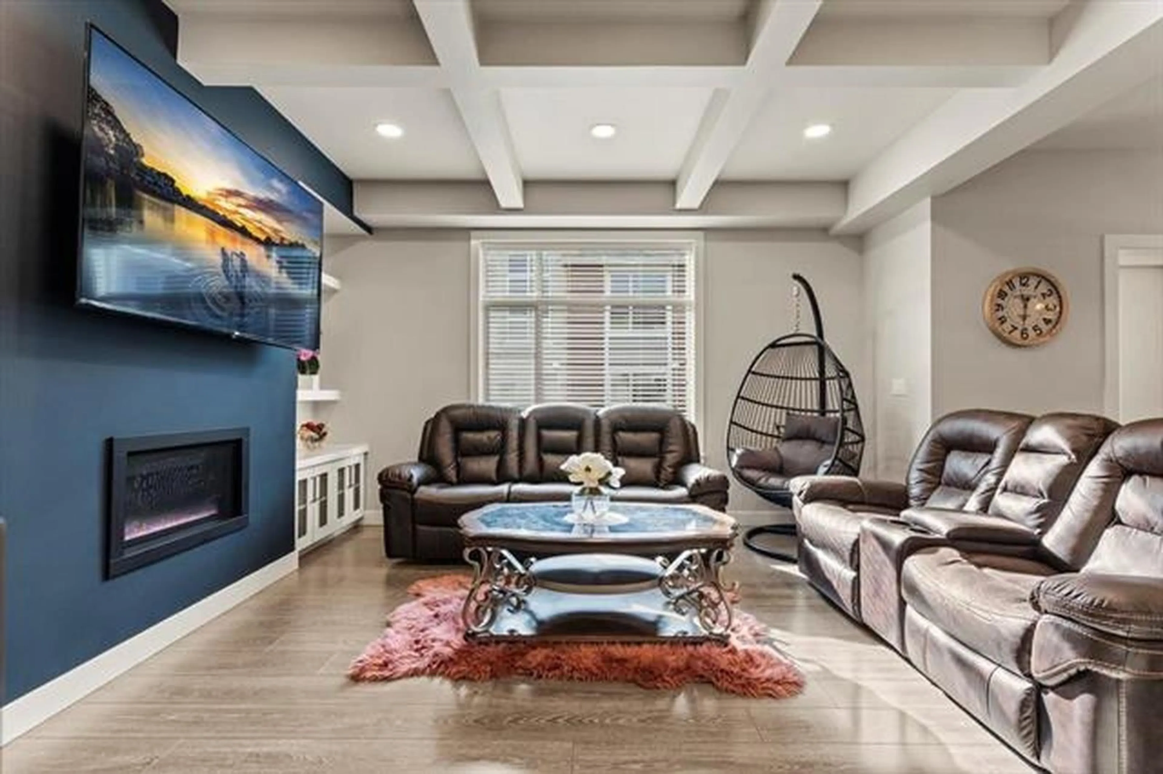 Living room with furniture, unknown for 45582 MEADOWBROOK DRIVE, Chilliwack British Columbia V2P0G6