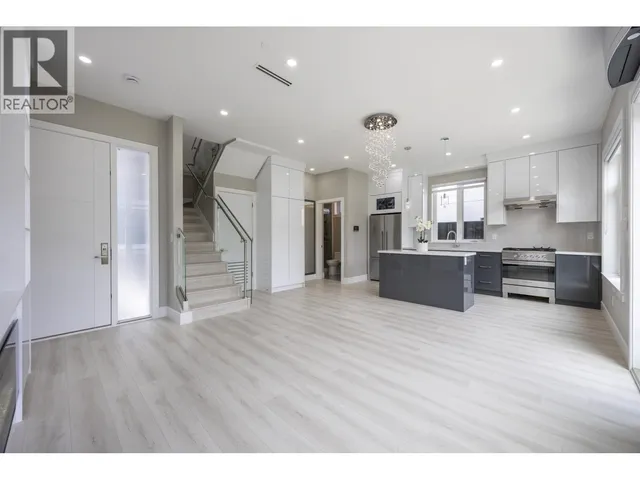 2 - 5808 LANARK STREET, Vancouver 2