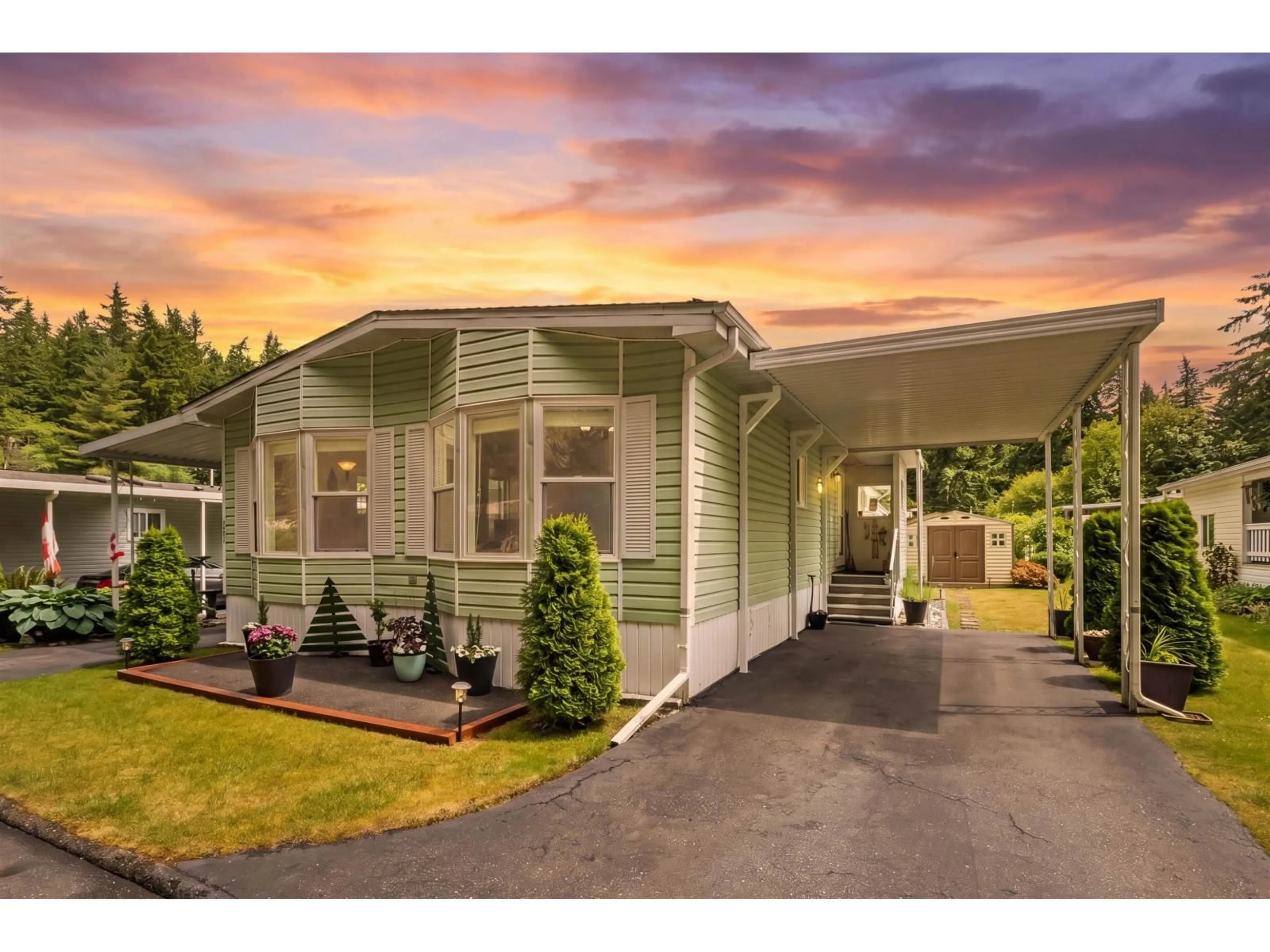 Home with vinyl exterior material, street for 231 - 20071 24 AVENUE, Langley British Columbia V2Z2A1