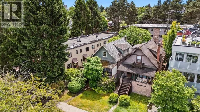 2012 YORK AVENUE, Vancouver 3