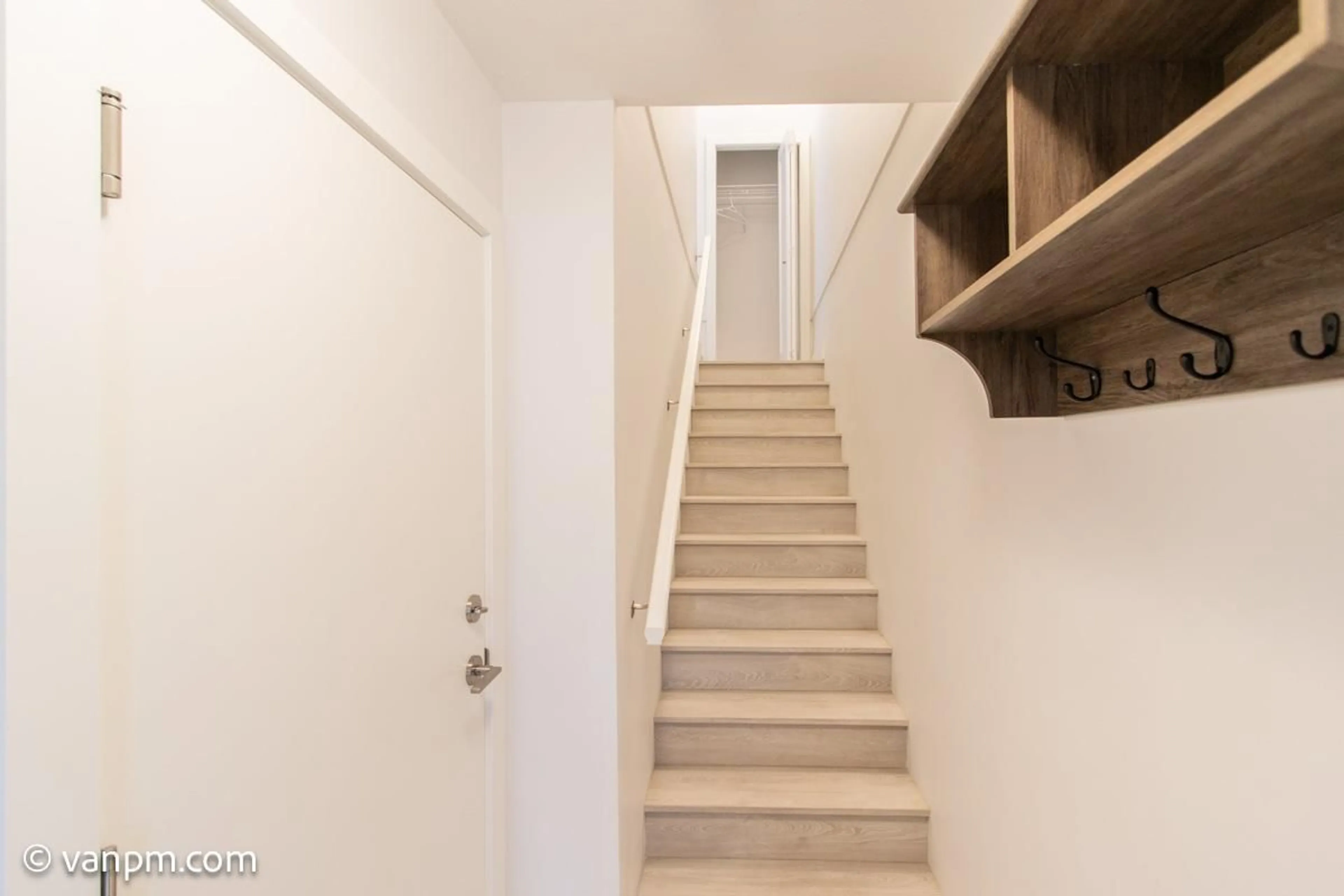 Stairs for 61 - 16685 25 AVENUE, Surrey British Columbia V3Z0Z4