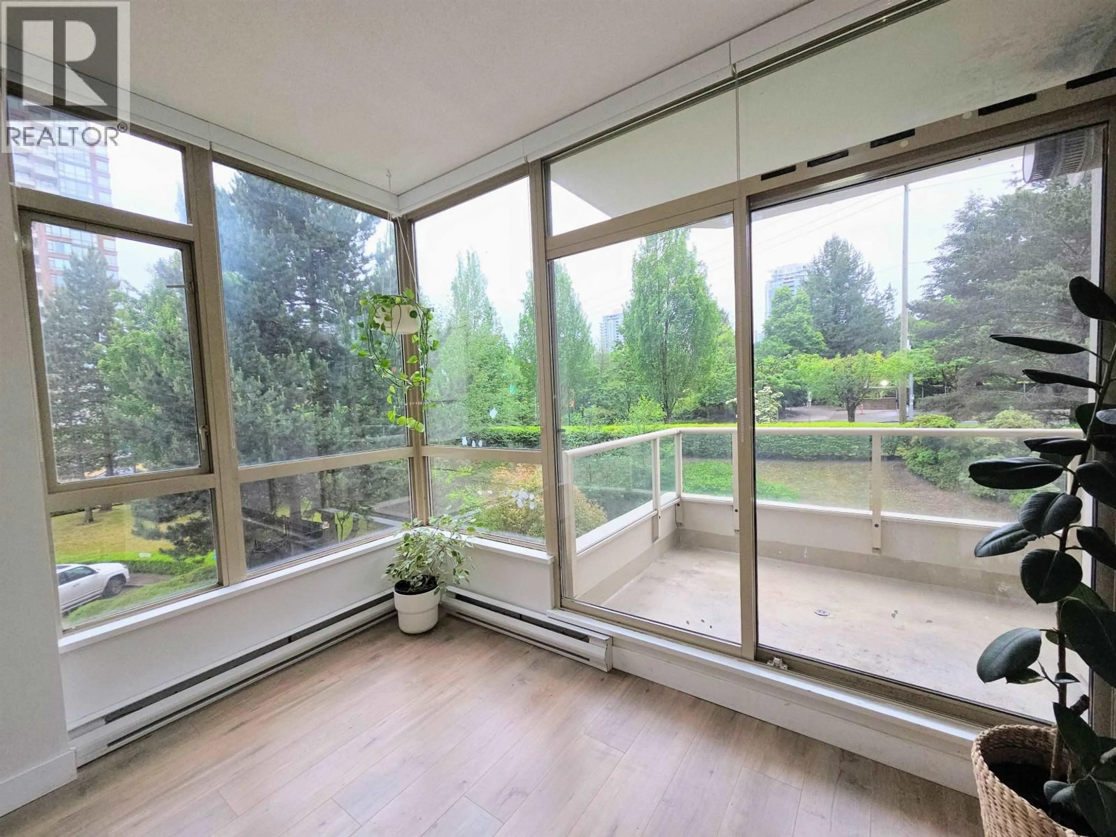 Unknown for 302 - 6838 STATION HILL DRIVE, Burnaby British Columbia V3N5A4