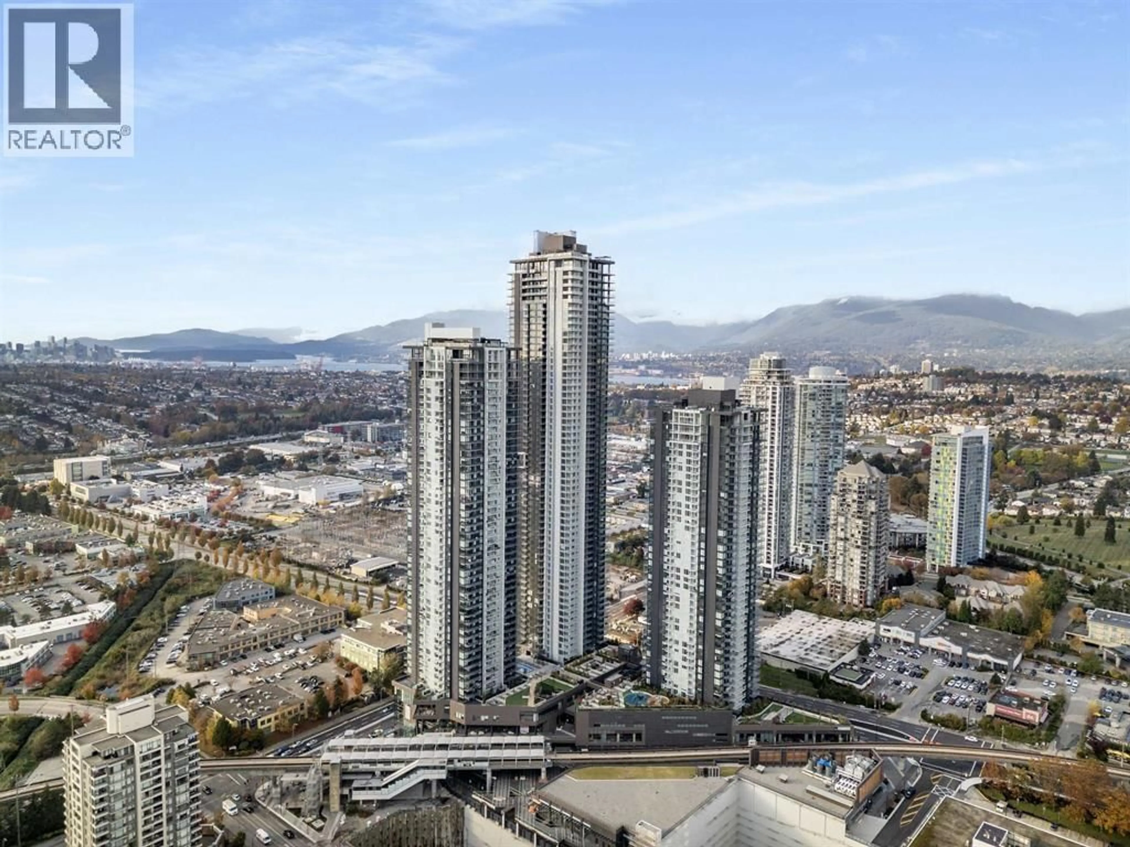 A pic from outside/outdoor area/front of a property/back of a property/a pic from drone, city buildings view from balcony for 3603 - 2186 GILMORE AVENUE, Burnaby British Columbia V5C0N7