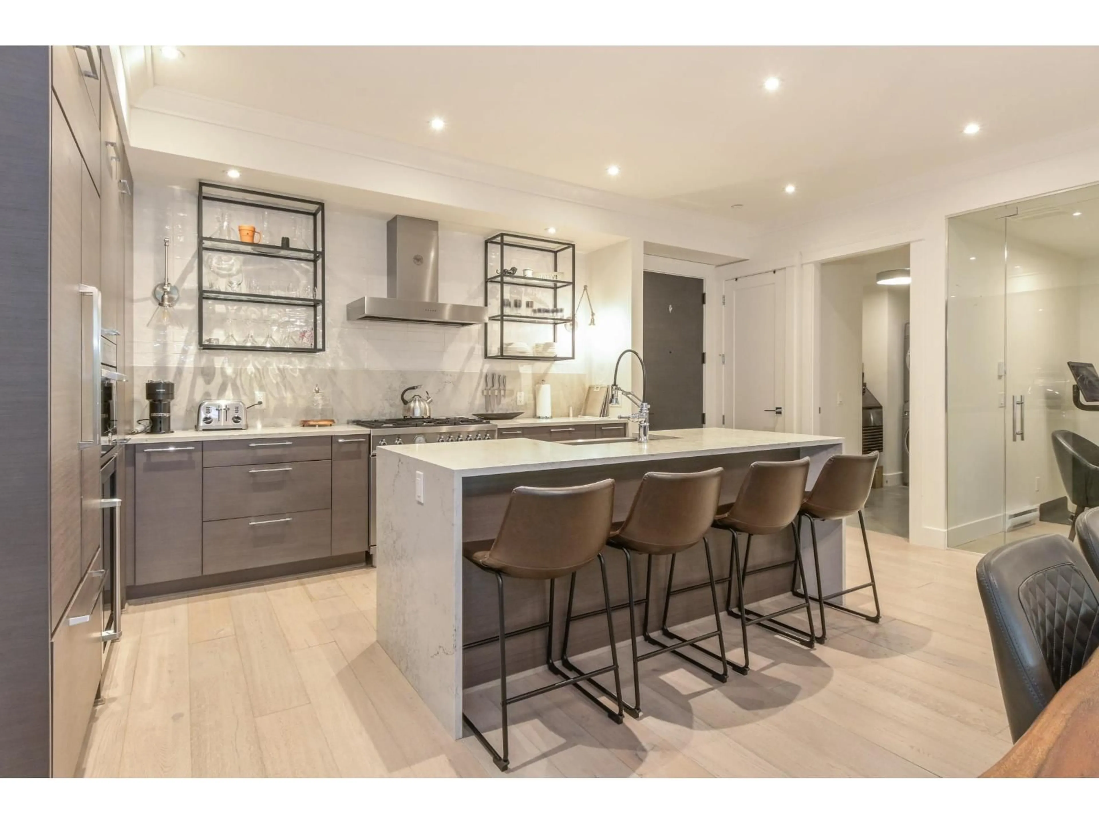Open concept kitchen, unknown for 210 - 23189 FRANCIS AVENUE, Langley British Columbia V1M0G4