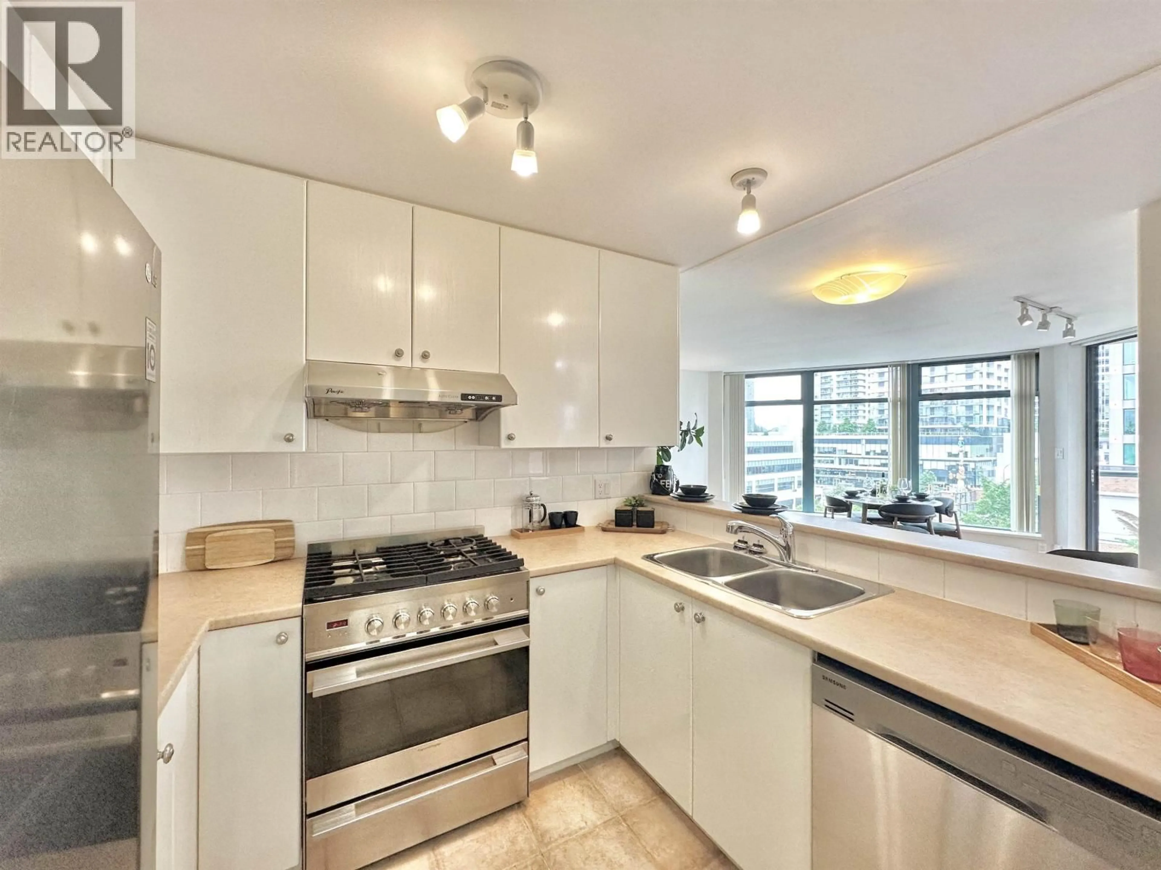Unknown for 902 - 4567 HAZEL STREET, Burnaby British Columbia V5H4V4