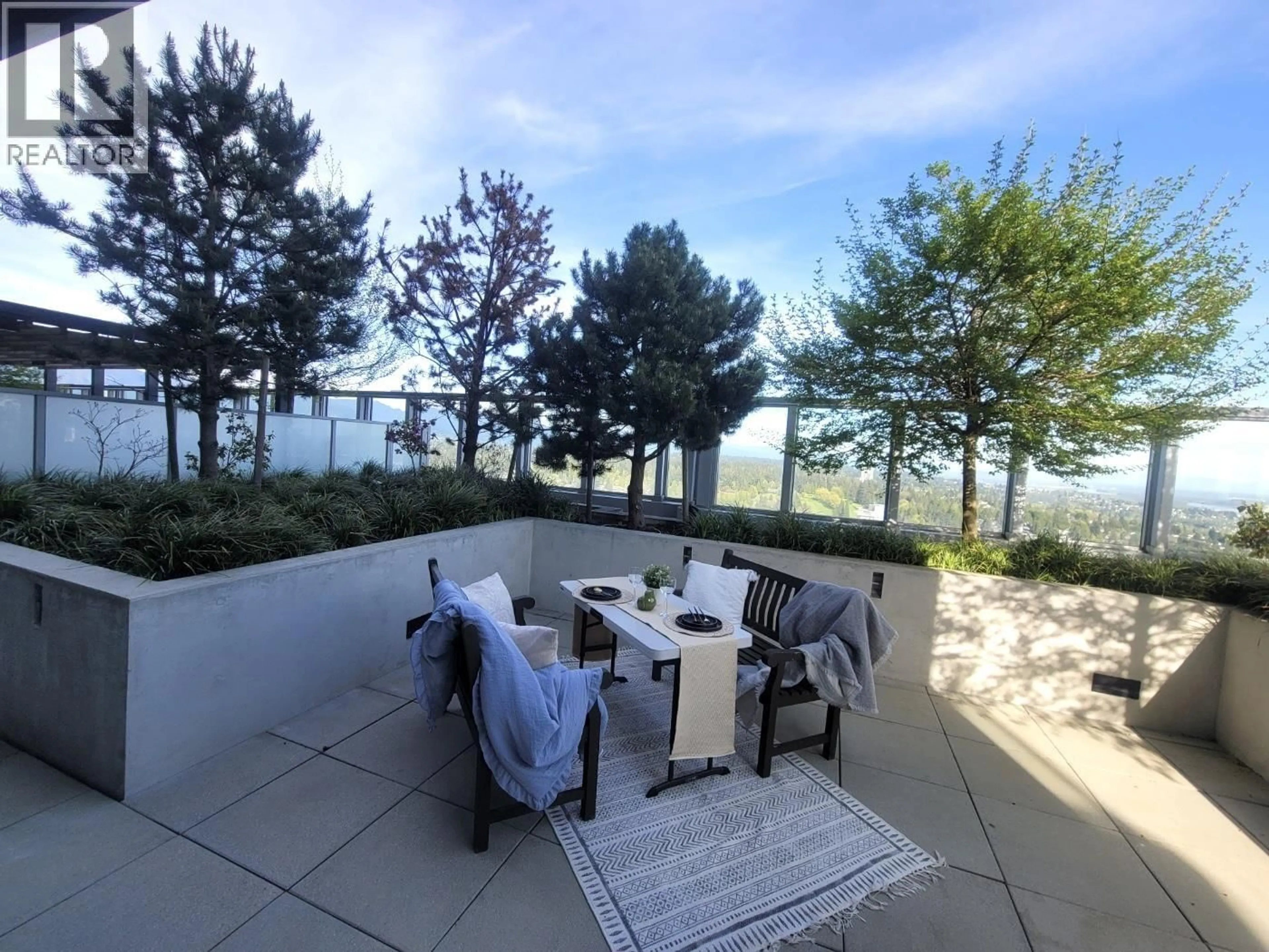 Patio, water/lake/river/ocean view for 4801 - 3809 EVERGREEN PLACE, Burnaby British Columbia V3J0M1