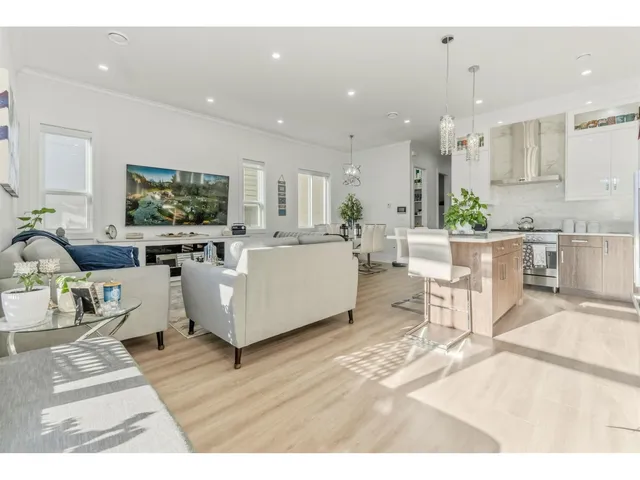 5961 128 STREET, Surrey 5