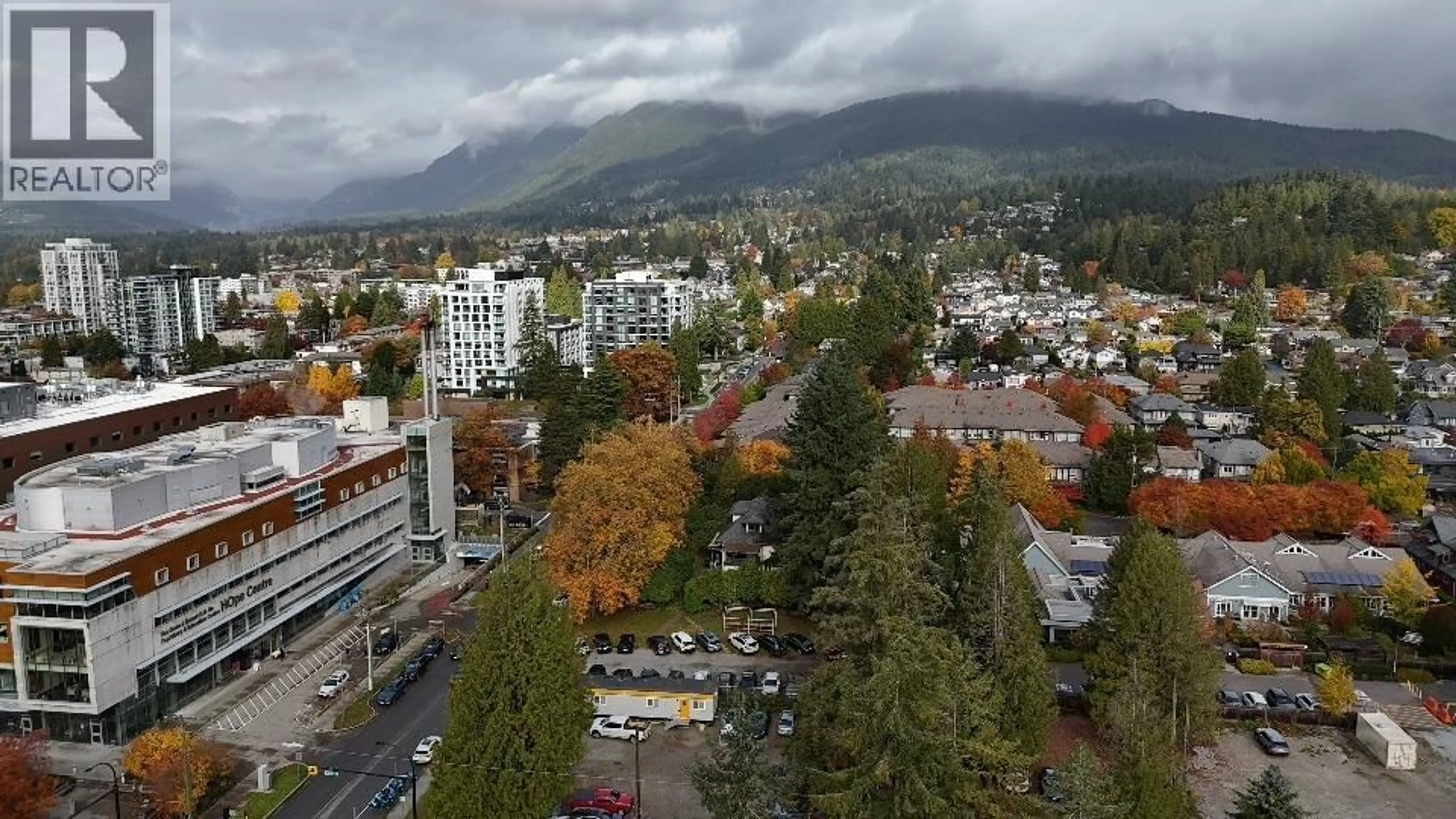 Blurry image for 313 13TH STREET, North Vancouver British Columbia V7L2L8