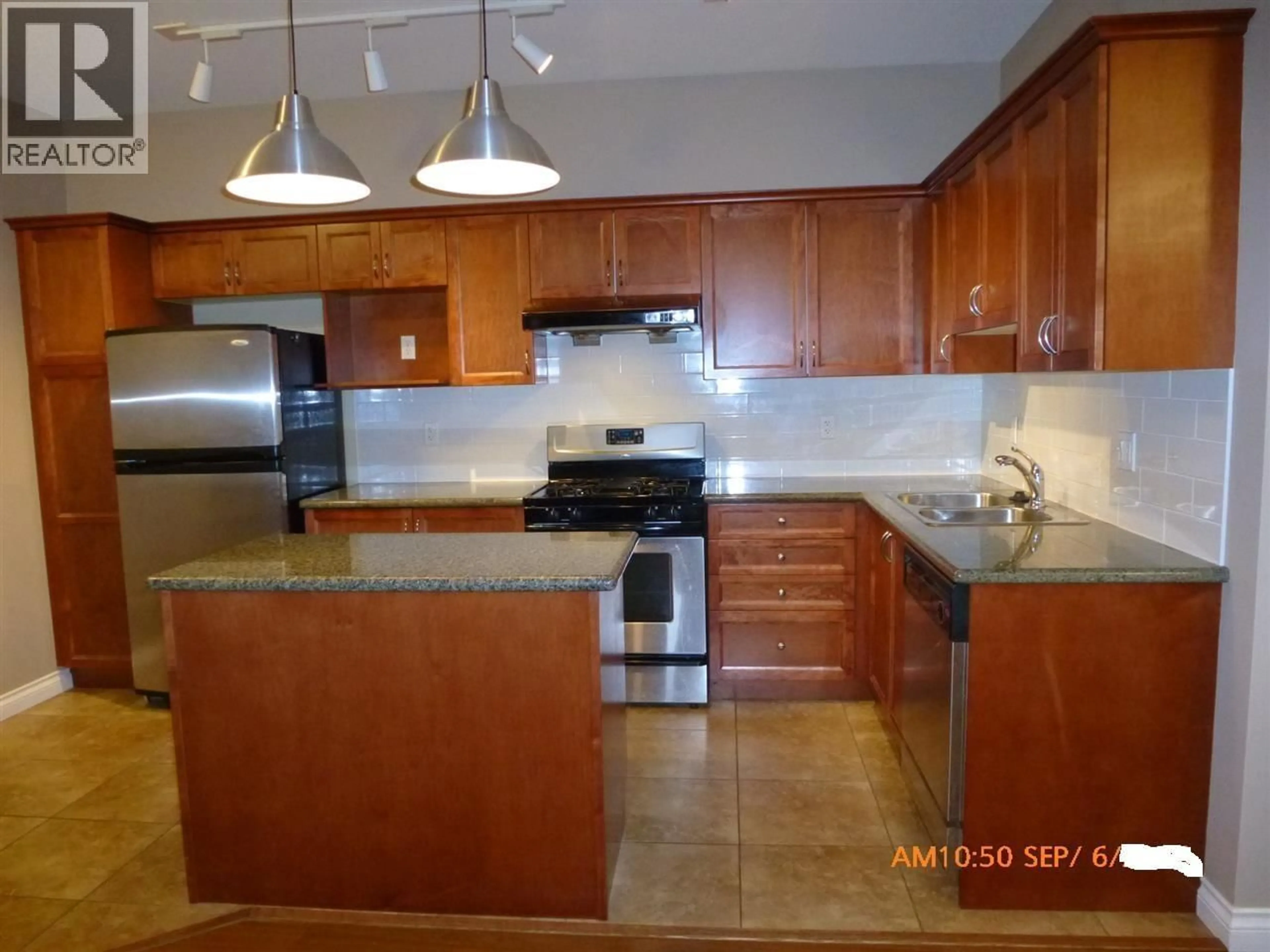 Standard kitchen, unknown for 8 - 11711 STEVESTON HIGHWAY, Richmond British Columbia V7A1N8