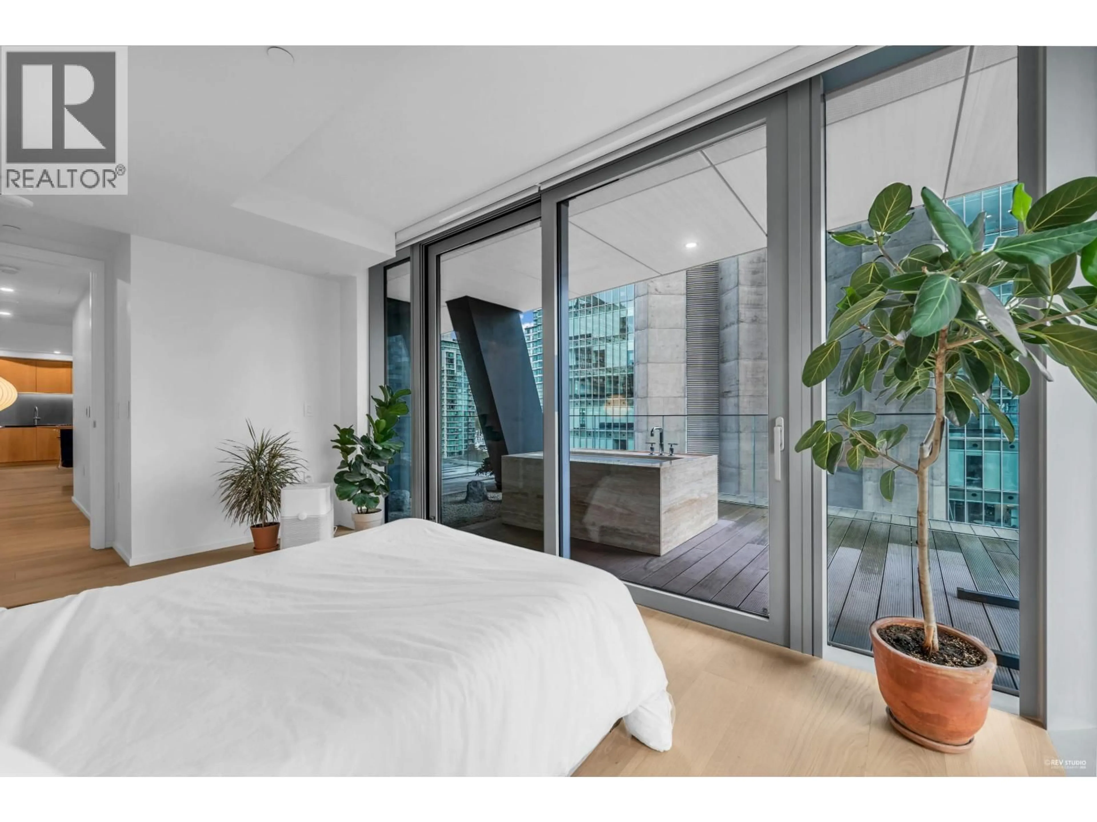 Unknown for 804 - 1568 ALBERNI STREET, Vancouver British Columbia V6G0E3