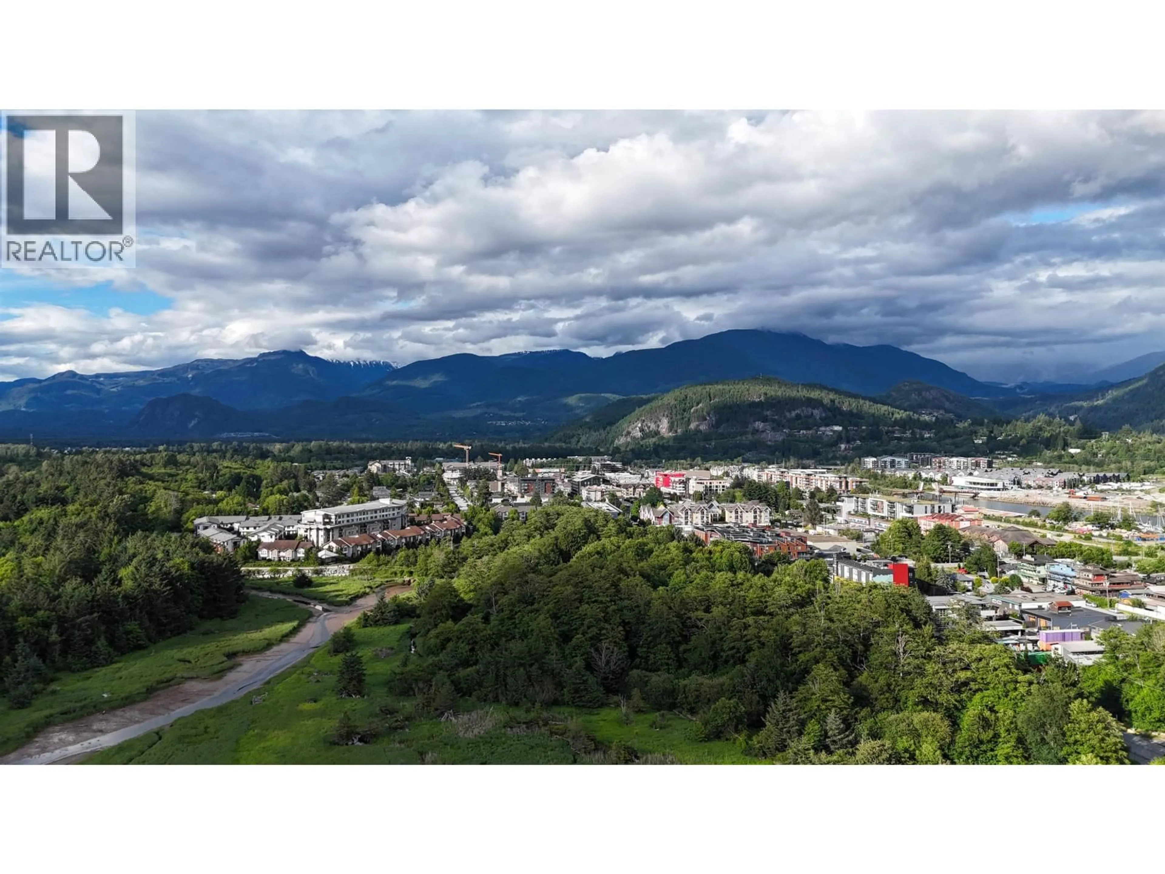 A pic from outside/outdoor area/front of a property/back of a property/a pic from drone, mountain view for 415 - 1336 MAIN STREET, Squamish British Columbia V8B0R2