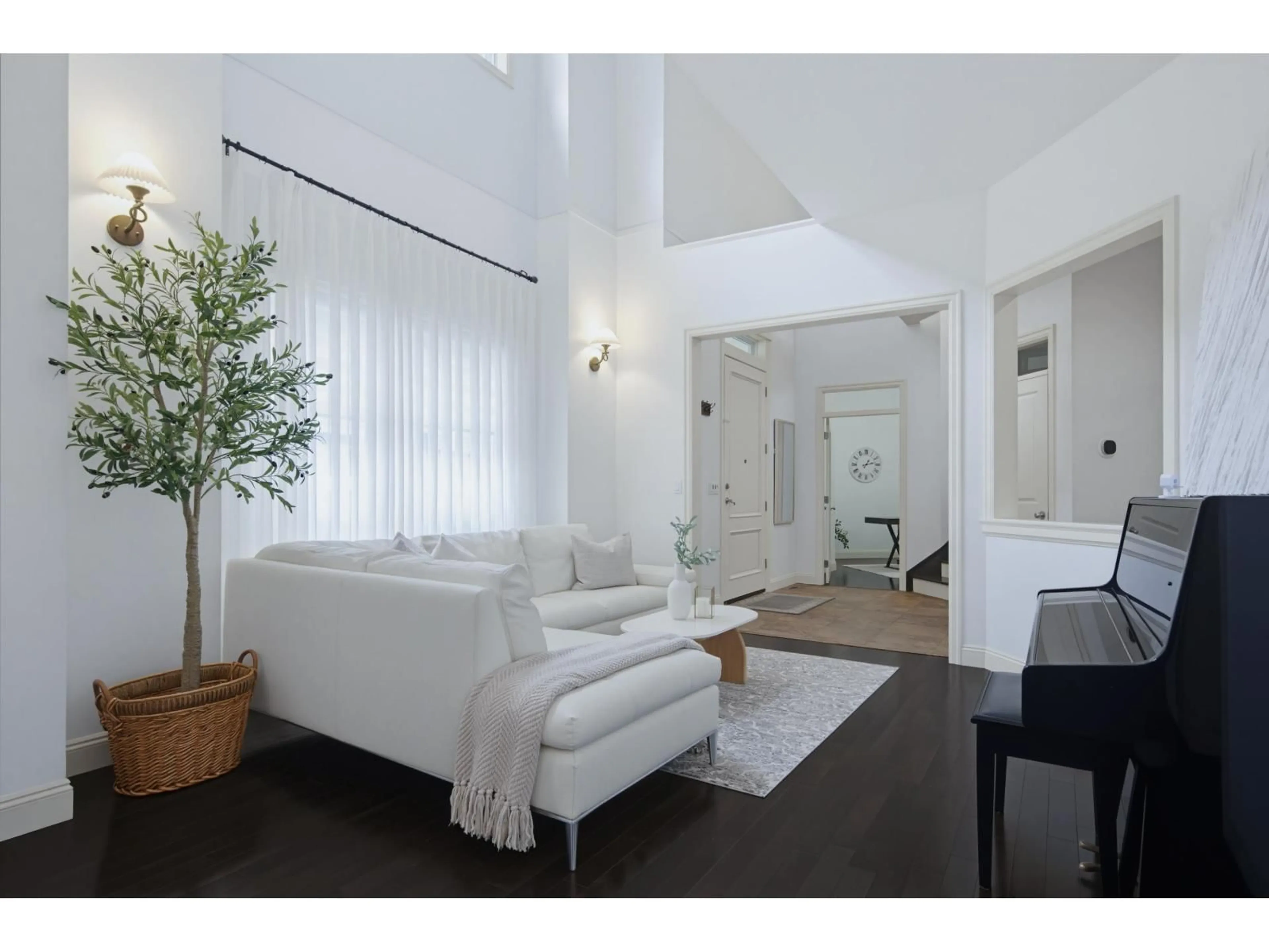 Living room with furniture, unknown for 21657 92B AVENUE, Langley British Columbia V1M0A3