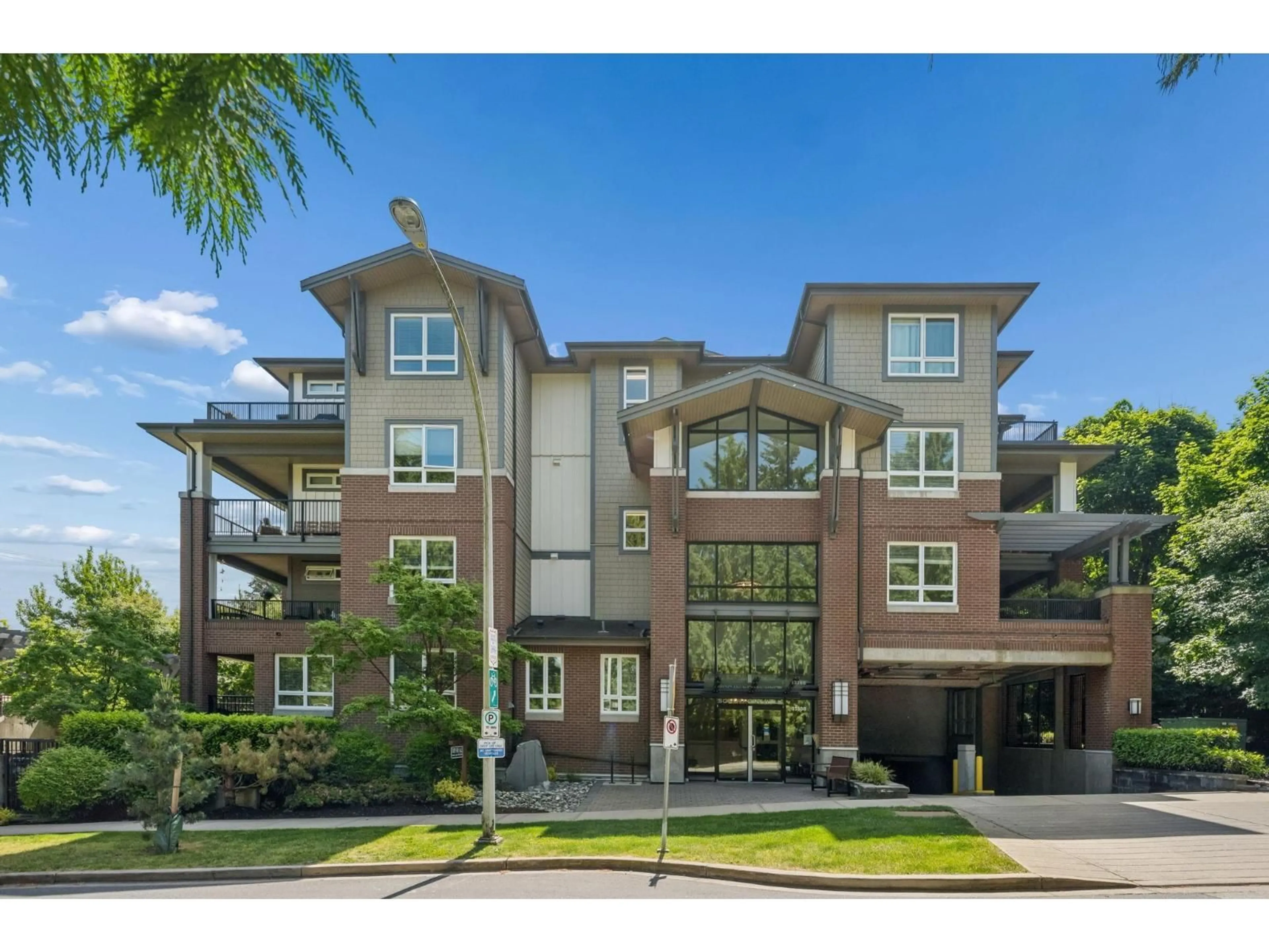 Unknown for 102 - 15188 29A AVENUE, Surrey British Columbia V4P1H1