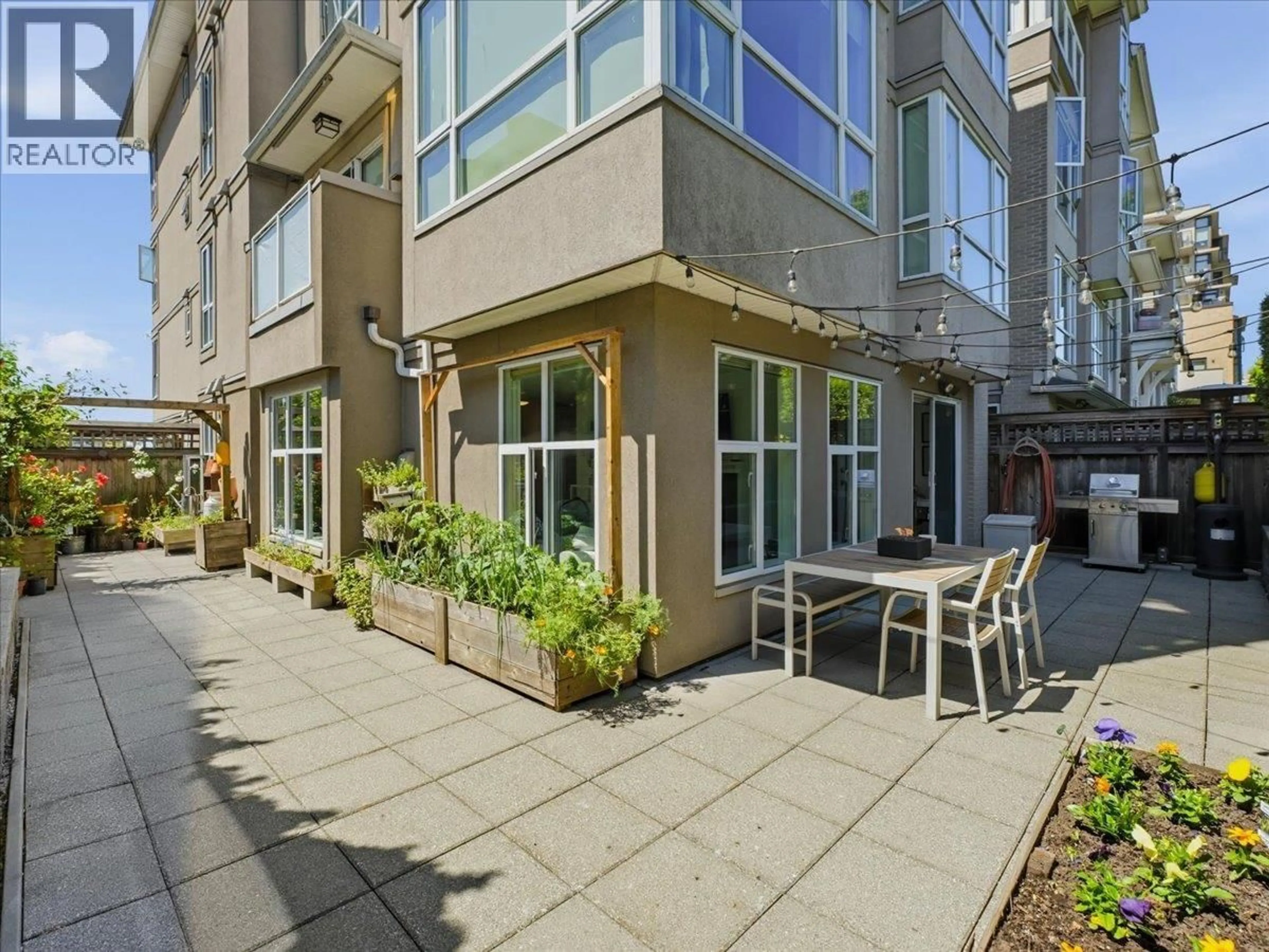 Patio, street for 112 - 155 3RD STREET, North Vancouver British Columbia V7L1E5