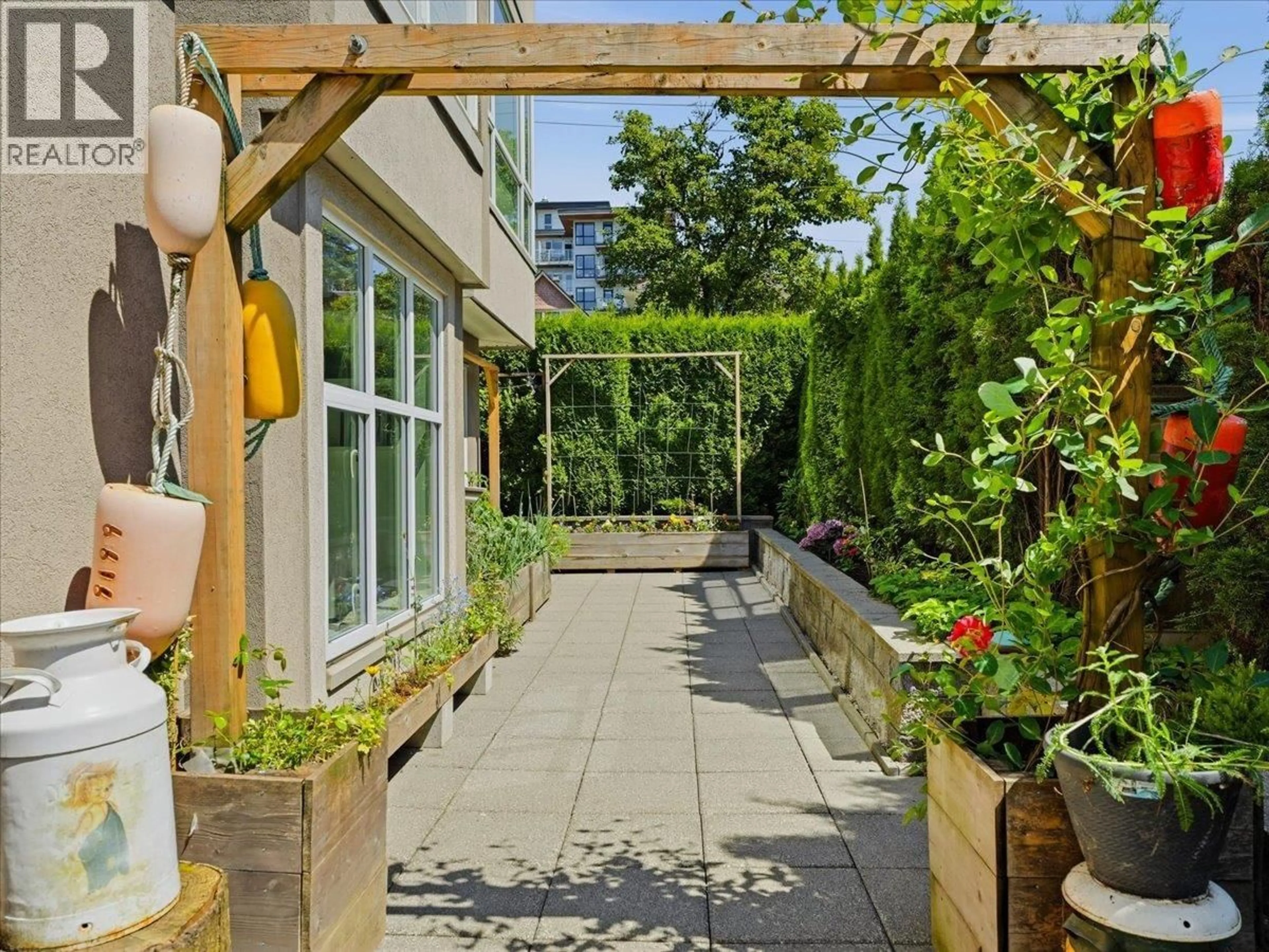 Patio, street for 112 - 155 3RD STREET, North Vancouver British Columbia V7L1E5