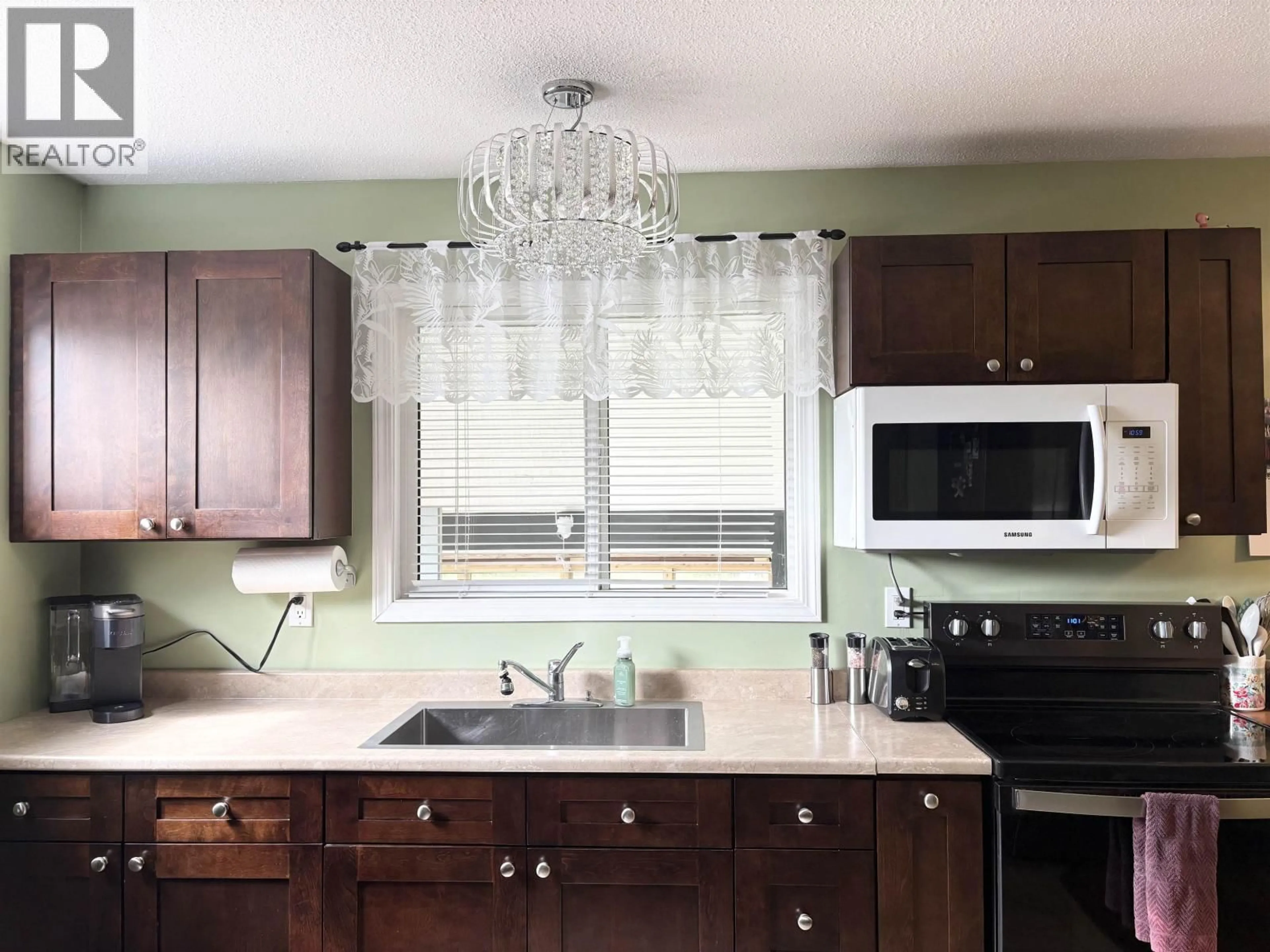 Open concept kitchen, unknown for 440 PANDA AVENUE, Bear Lake British Columbia V0J3G0