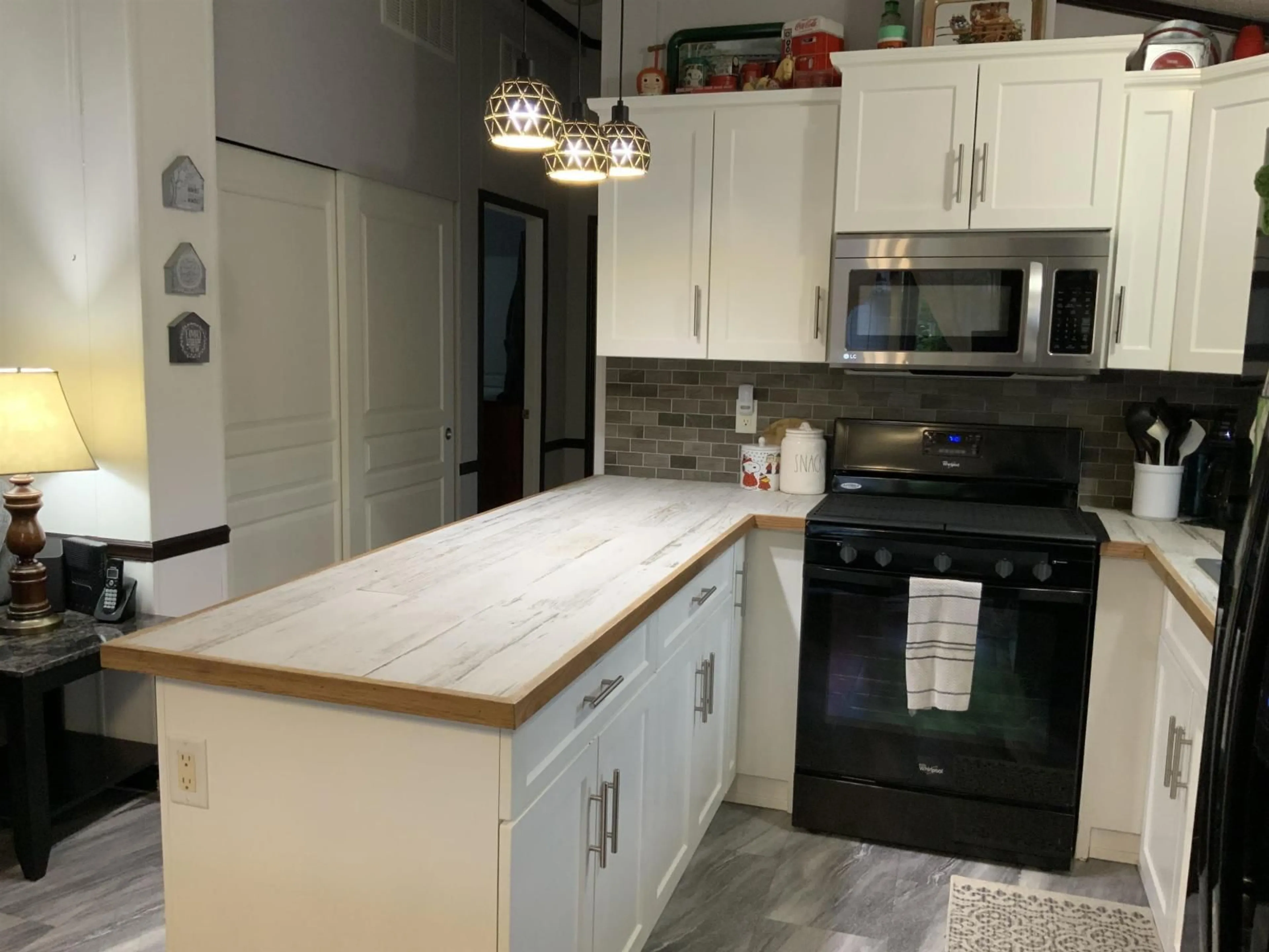 Open concept kitchen, unknown for 23 - 53480 BRIDAL FALLS ROAD, Rosedale British Columbia V0X1X1