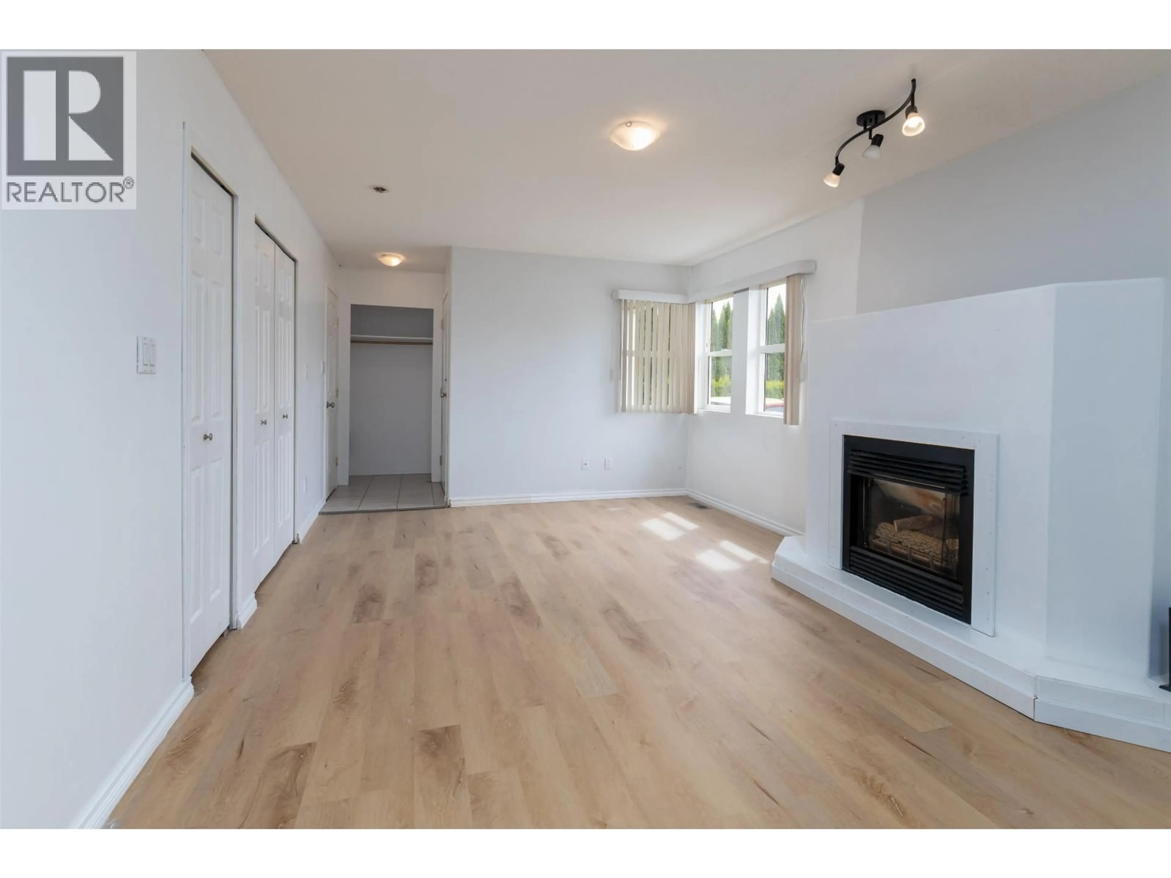 A pic of a room for 101 - 4822 LAZELLE AVENUE, Terrace British Columbia V8G1T4