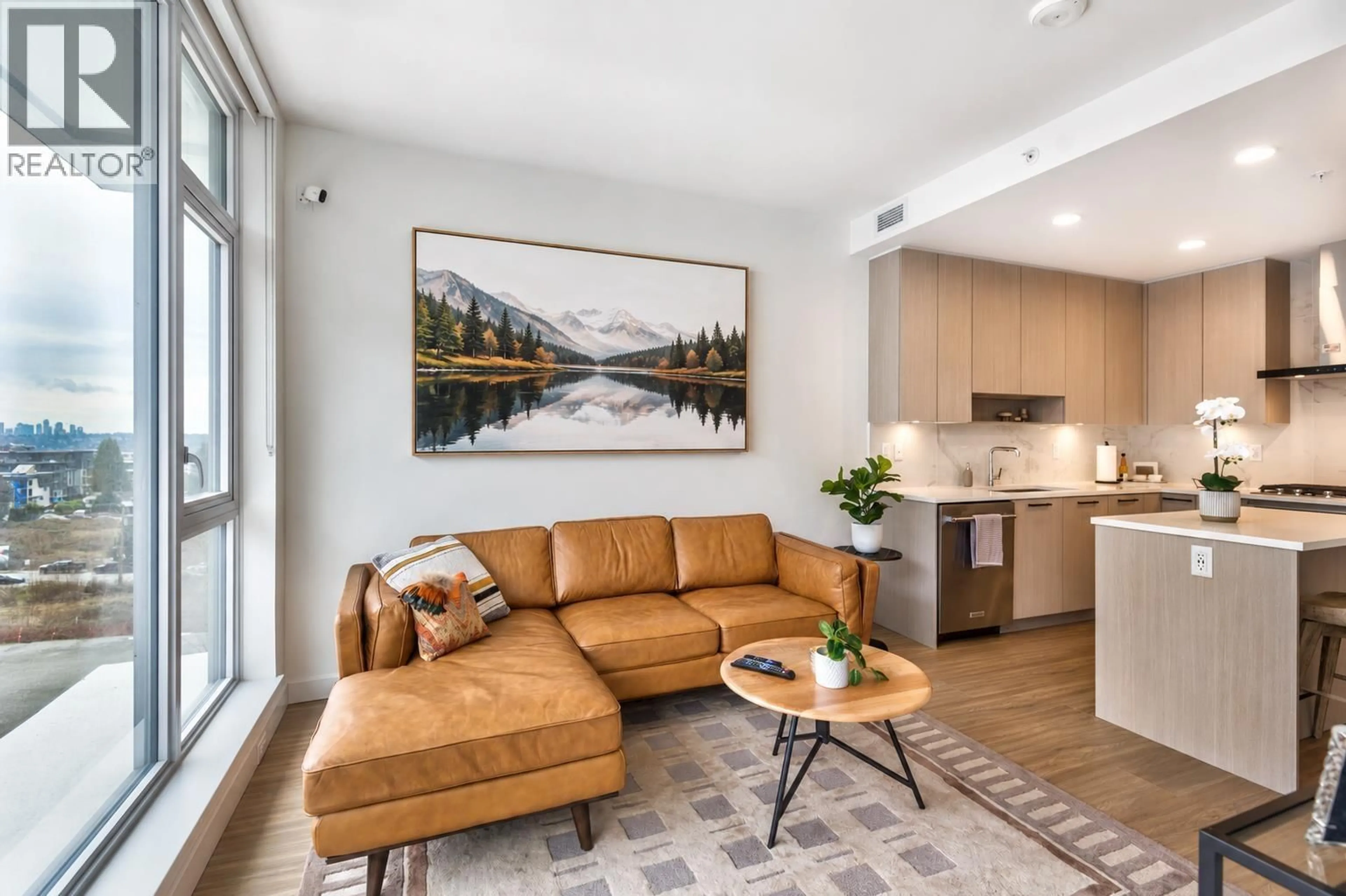 Living room with furniture, unknown for 603 - 555 SYDNEY AVENUE, Coquitlam British Columbia V3K0G5