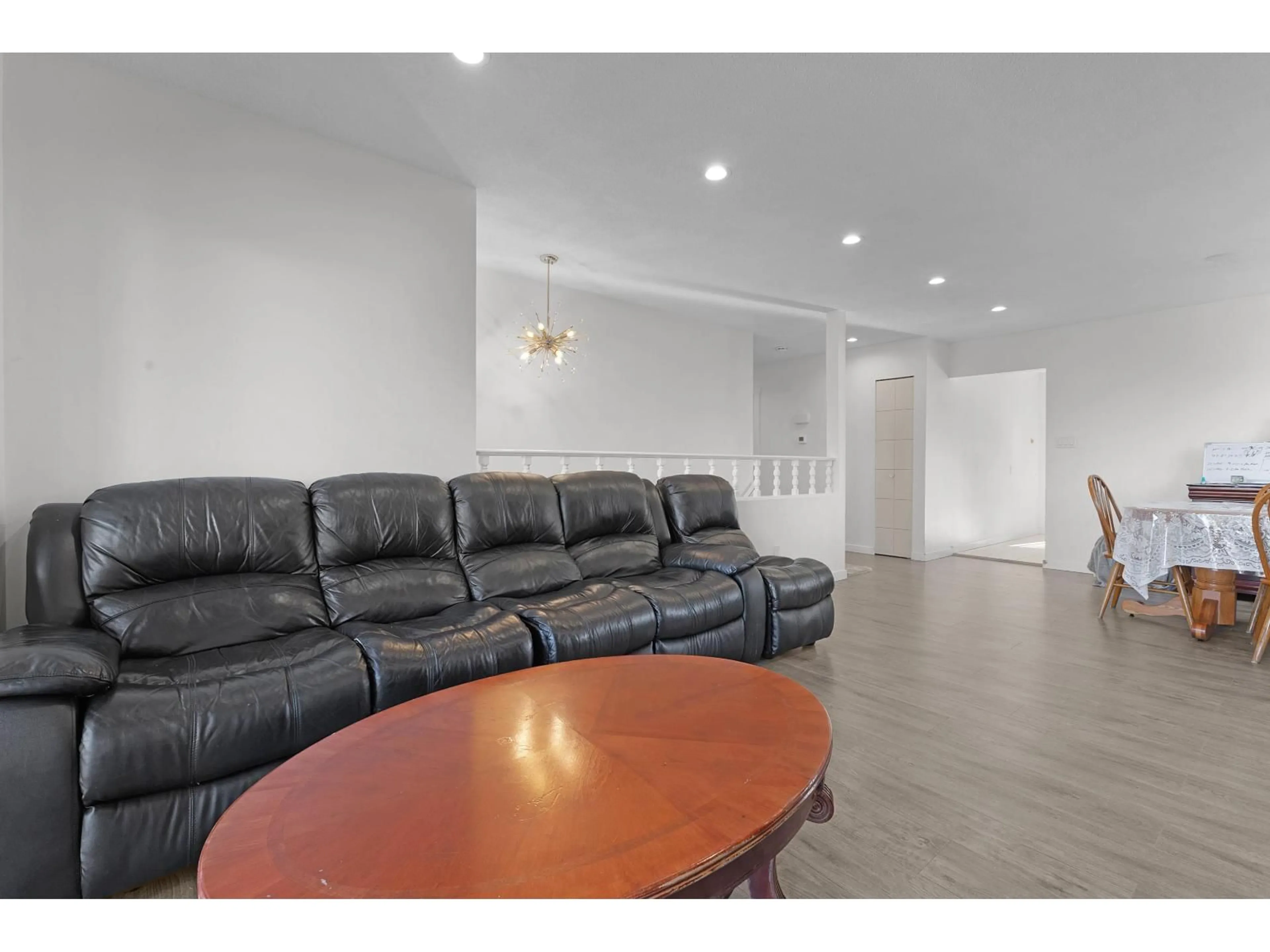 Unknown for 7991 138A STREET, Surrey British Columbia V3W7E8