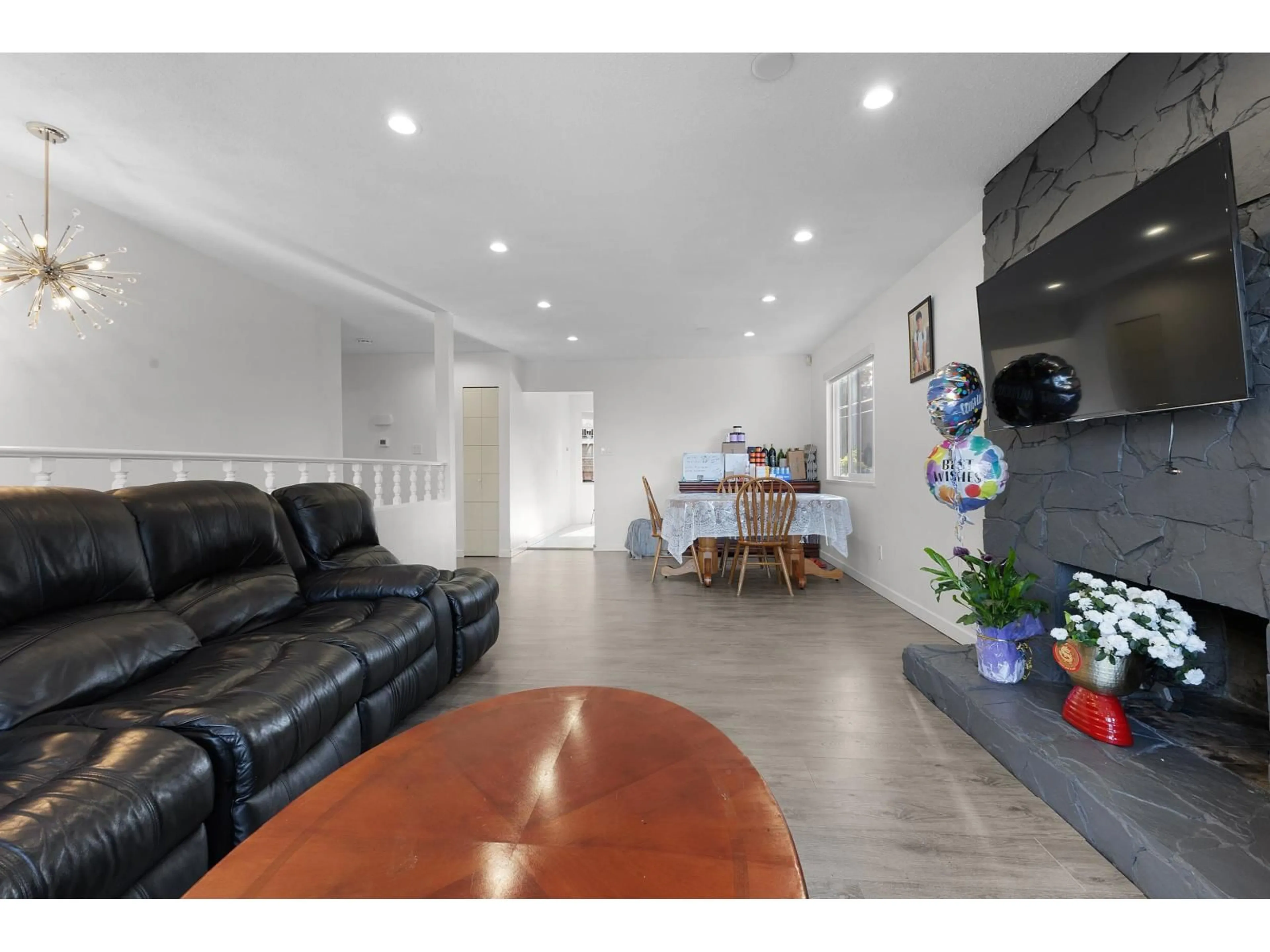 A pic of a room for 7991 138A STREET, Surrey British Columbia V3W7E8
