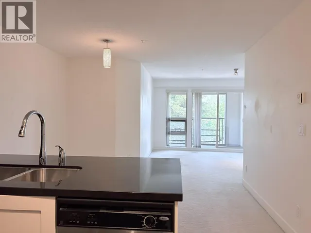 305 - 4550 FRASER STREET, Vancouver 2
