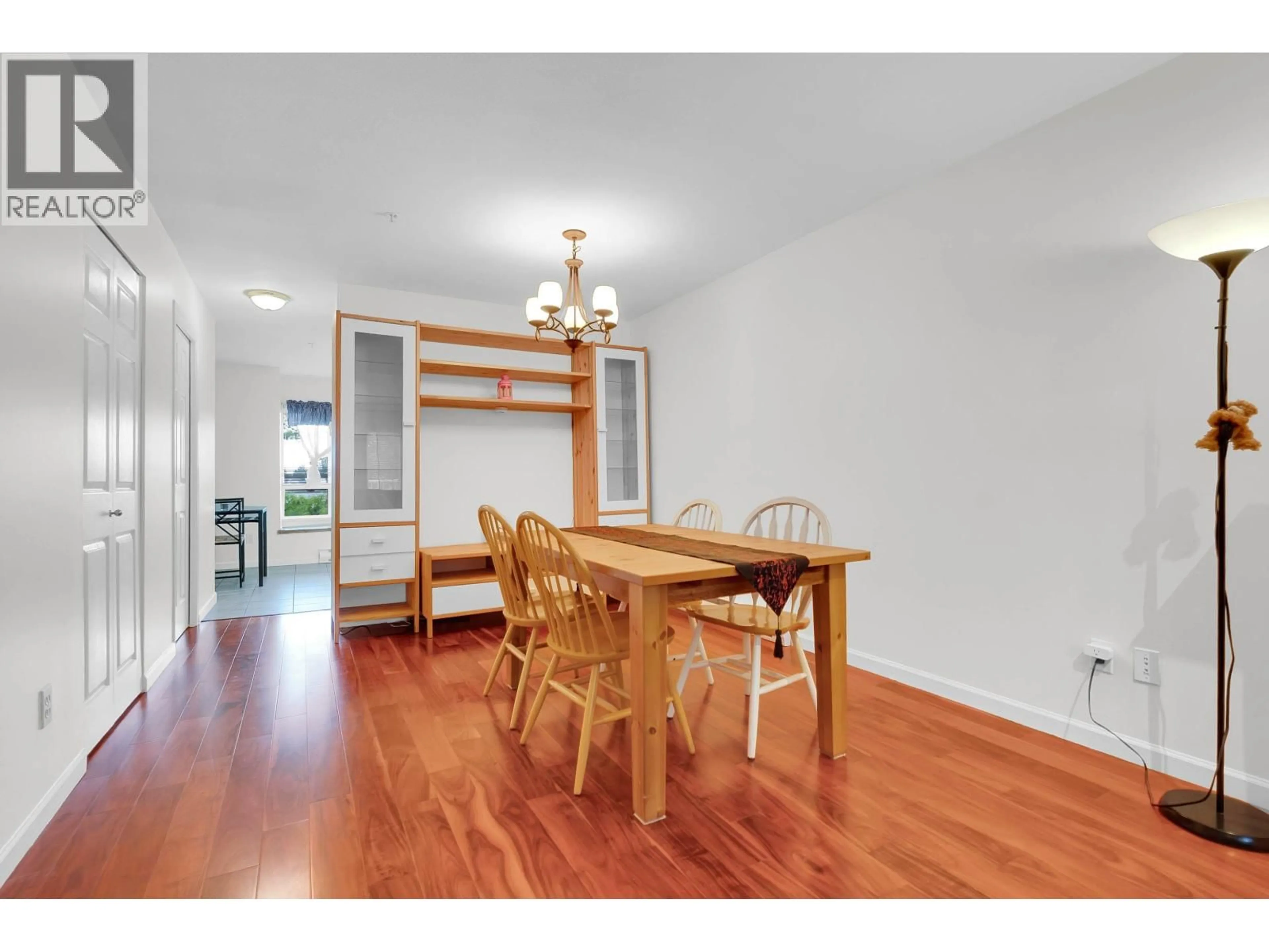 Dining room, wood/laminate floor for 117 - 6588 SOUTHOAKS CRESCENT, Burnaby British Columbia V5E4K1