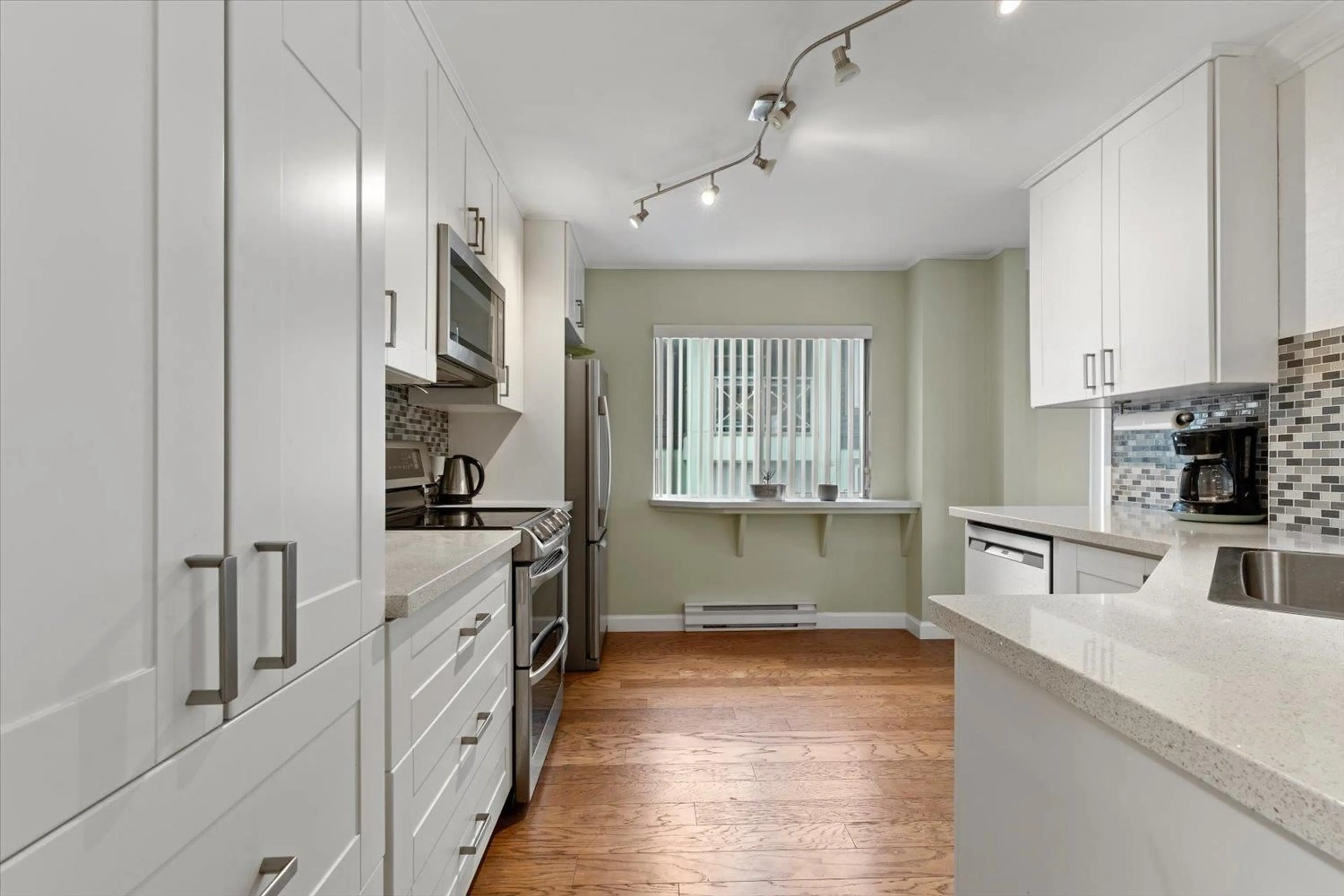 Unknown for 303 - 45765 SPADINA AVENUE, Chilliwack British Columbia V2P1T5