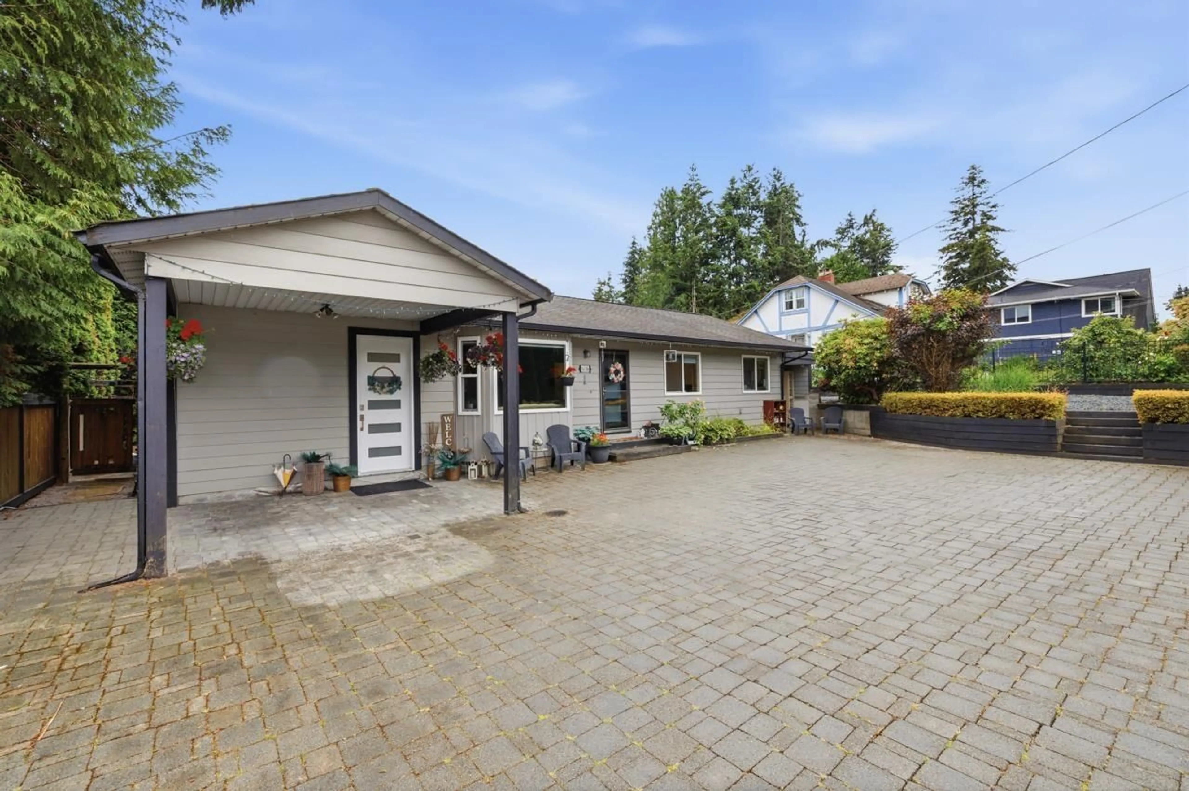 Unknown for 16106 16 AVENUE, Surrey British Columbia V4A1S5