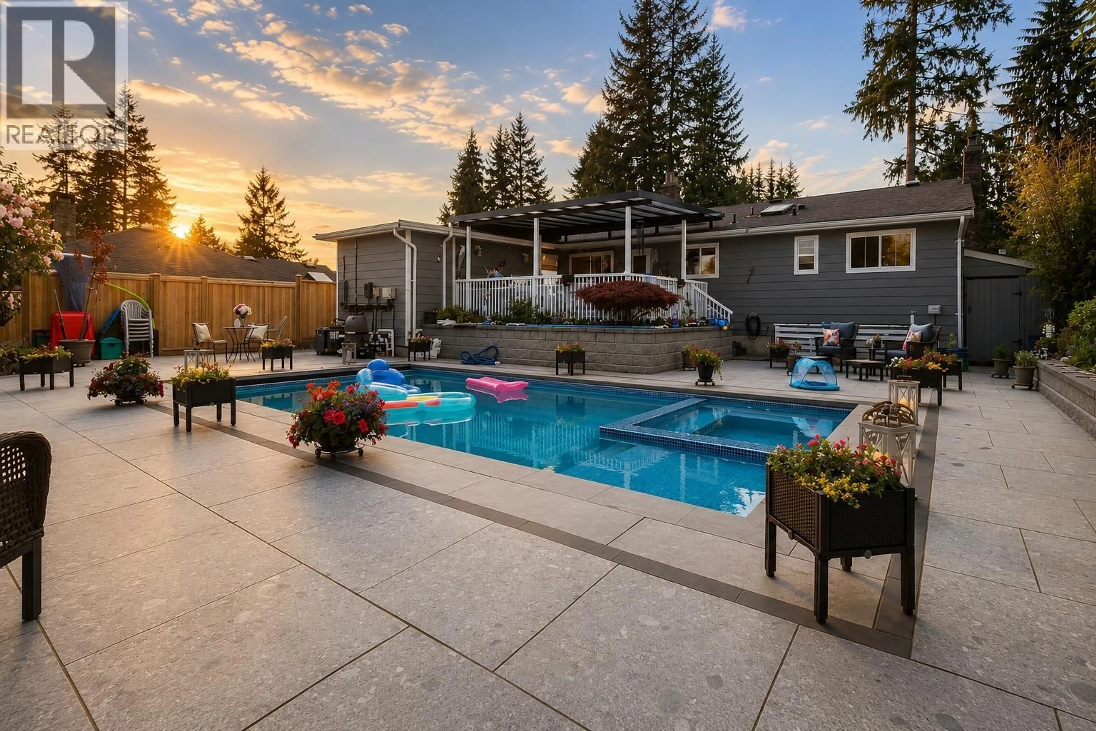 Pool for 1350 BERKLEY ROAD, North Vancouver British Columbia V7H1Y7