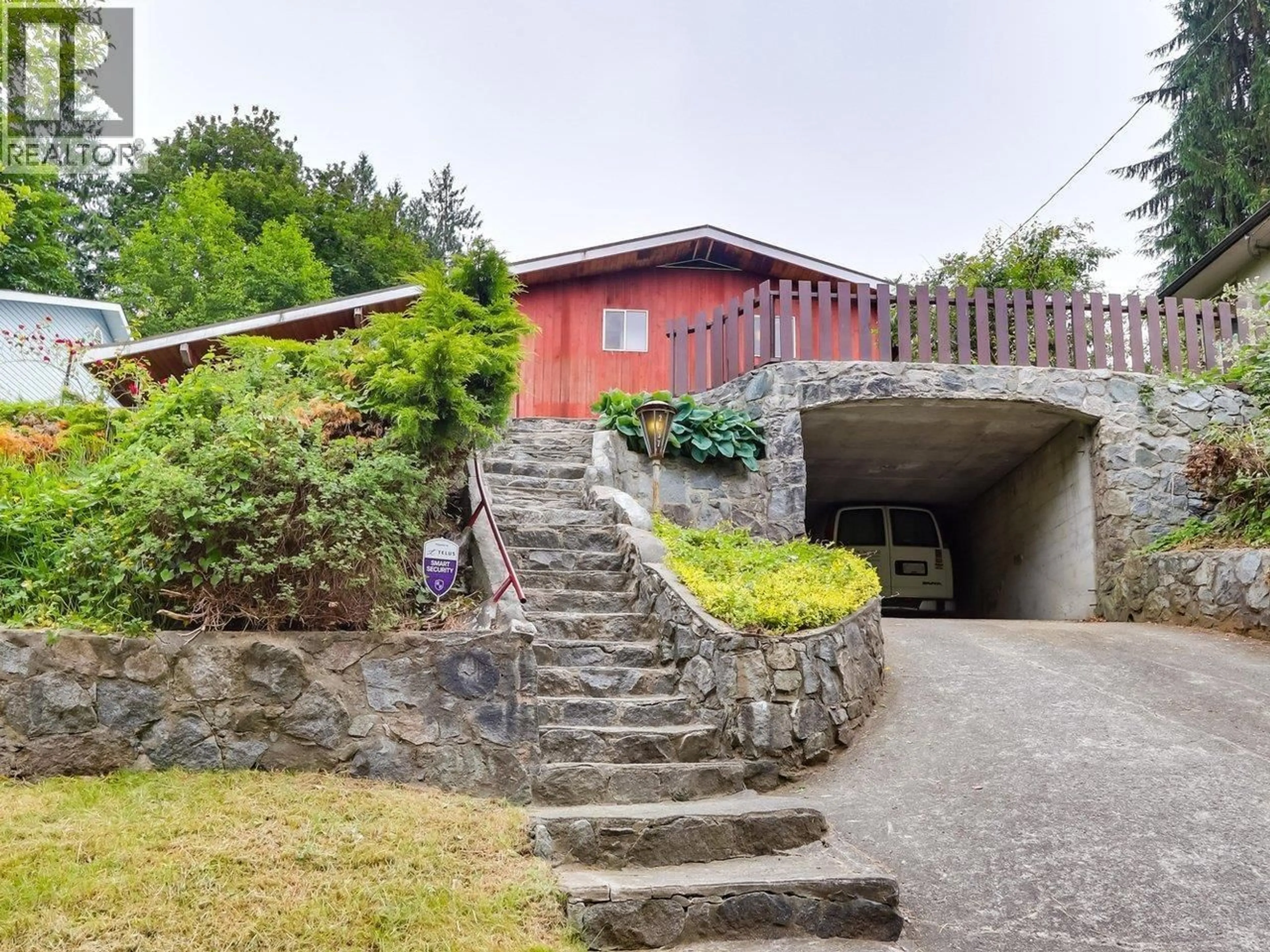 Unknown for 2337 ST GEORGE STREET, Port Moody British Columbia V3H2G3