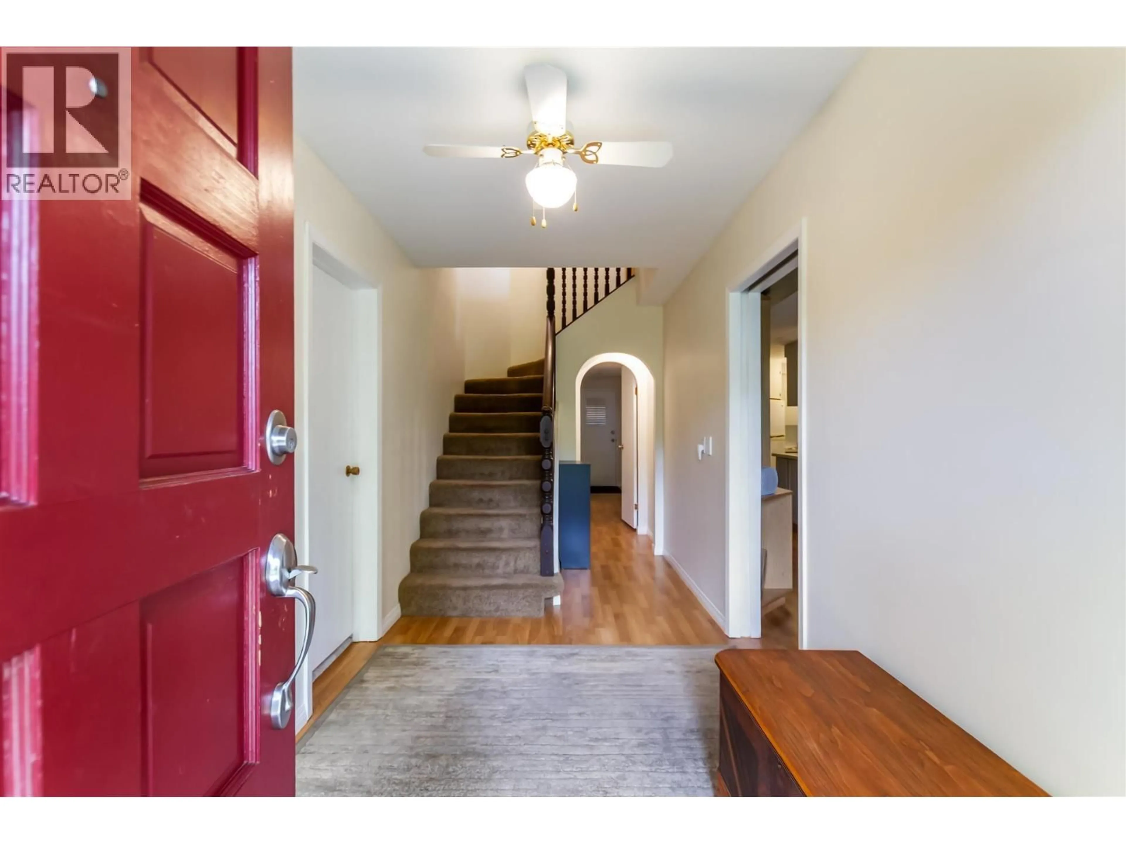 Indoor entryway for 449 LAKEVIEW STREET, Coquitlam British Columbia V3K5K7