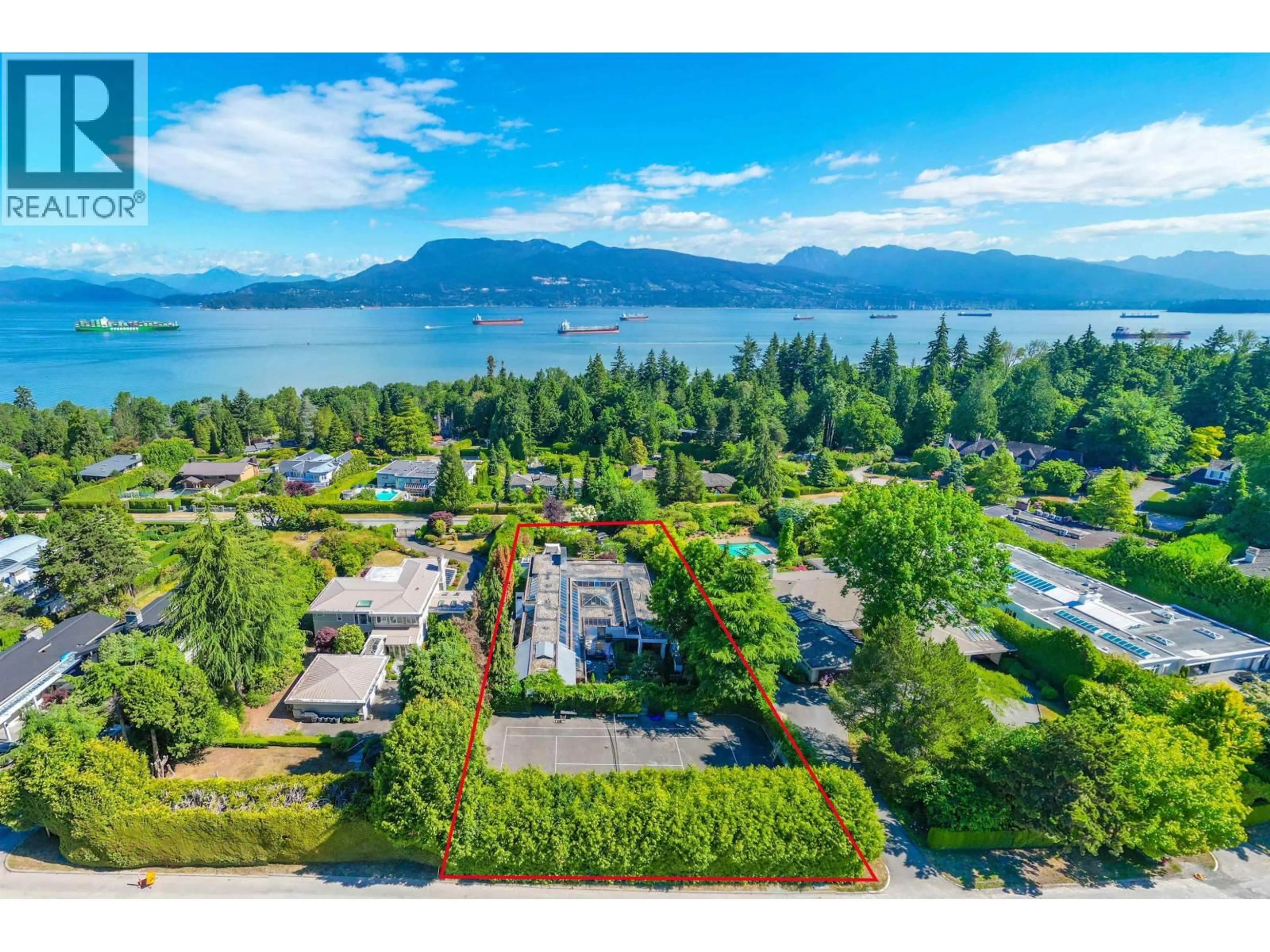 A pic from outside/outdoor area/front of a property/back of a property/a pic from drone, water/lake/river/ocean view for 5570 NEWTON WYND, Vancouver British Columbia V6T1H5