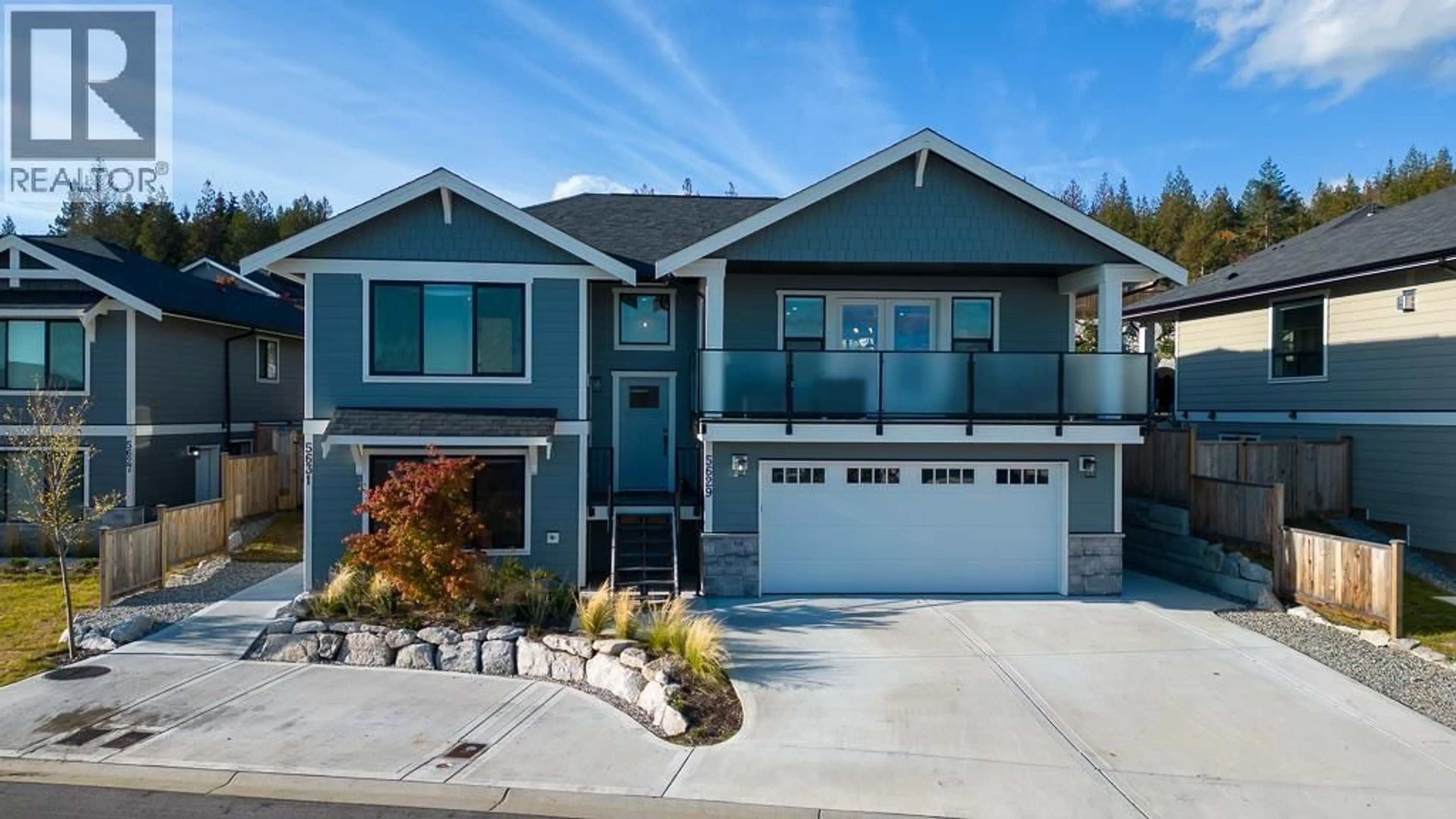 Home with vinyl exterior material, street for 5629 KINGBIRD CRESCENT, Sechelt British Columbia V7Z0S4