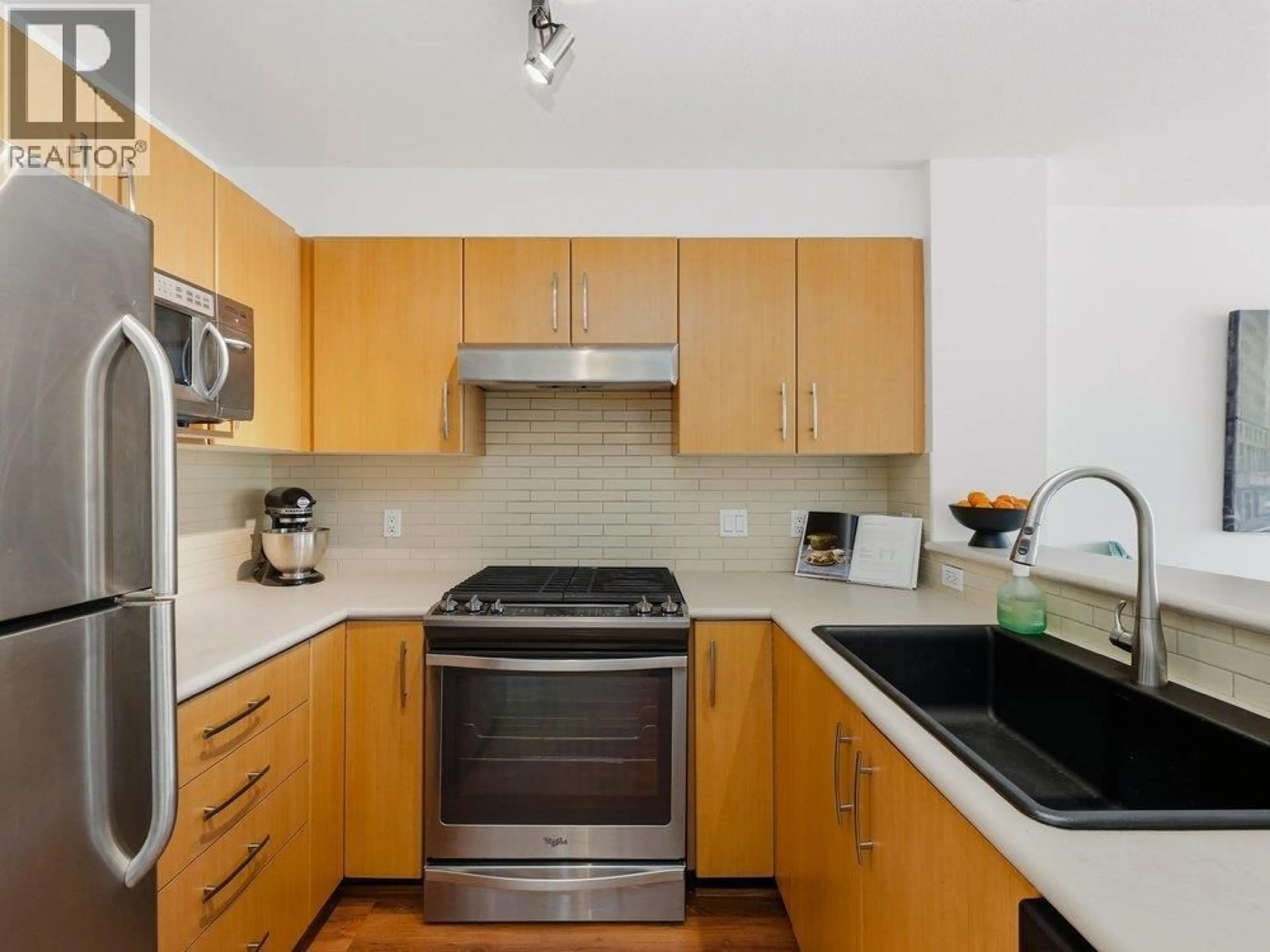 Standard kitchen, unknown for 311 - 300 KLAHANIE DRIVE, Port Moody British Columbia V3H5K8