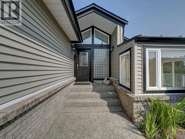 803 OCEANMOUNT BOULEVARD, Gibsons 4
