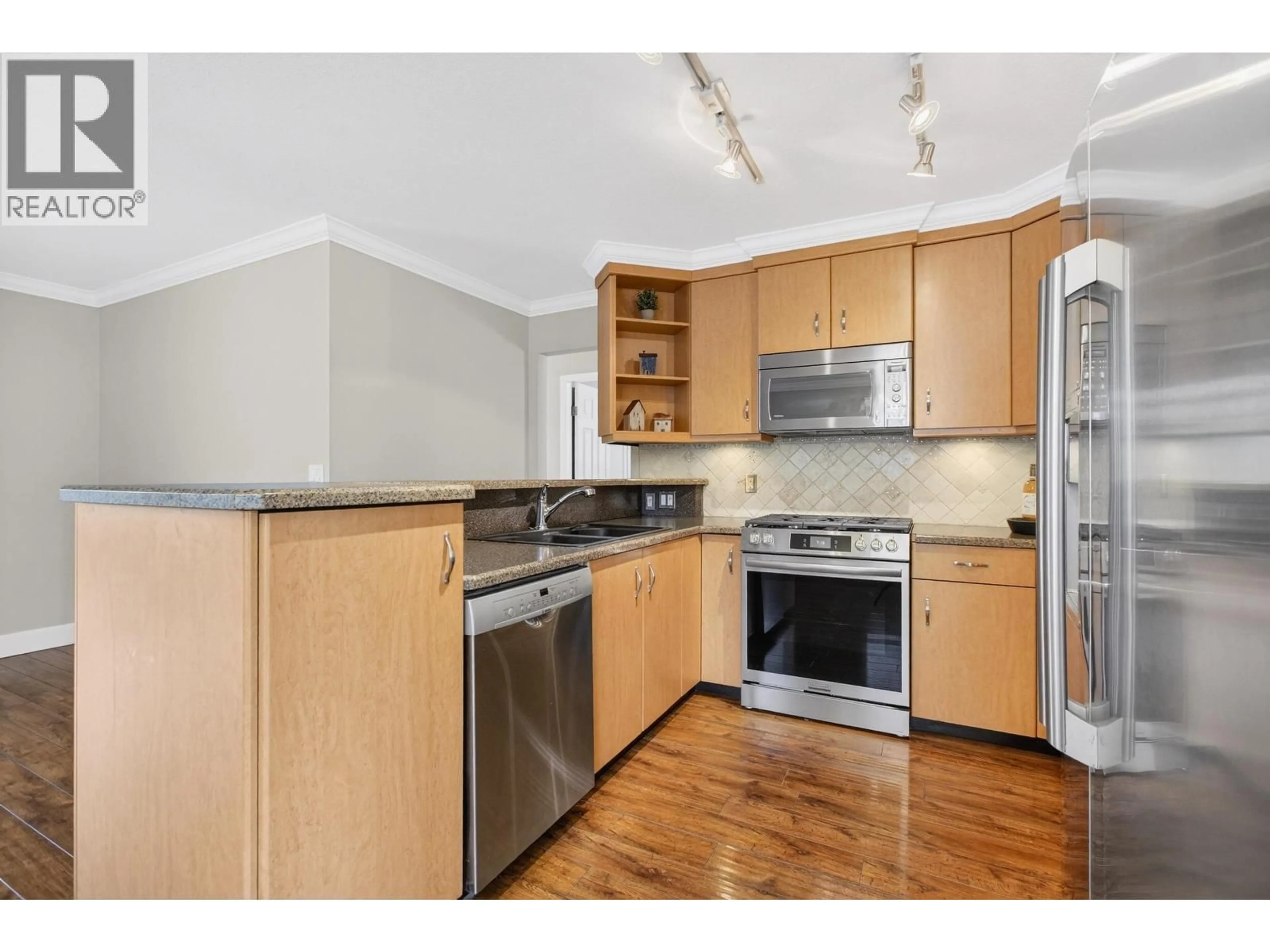 Standard kitchen, unknown for 23258 121A AVENUE, Maple Ridge British Columbia V2X0X1