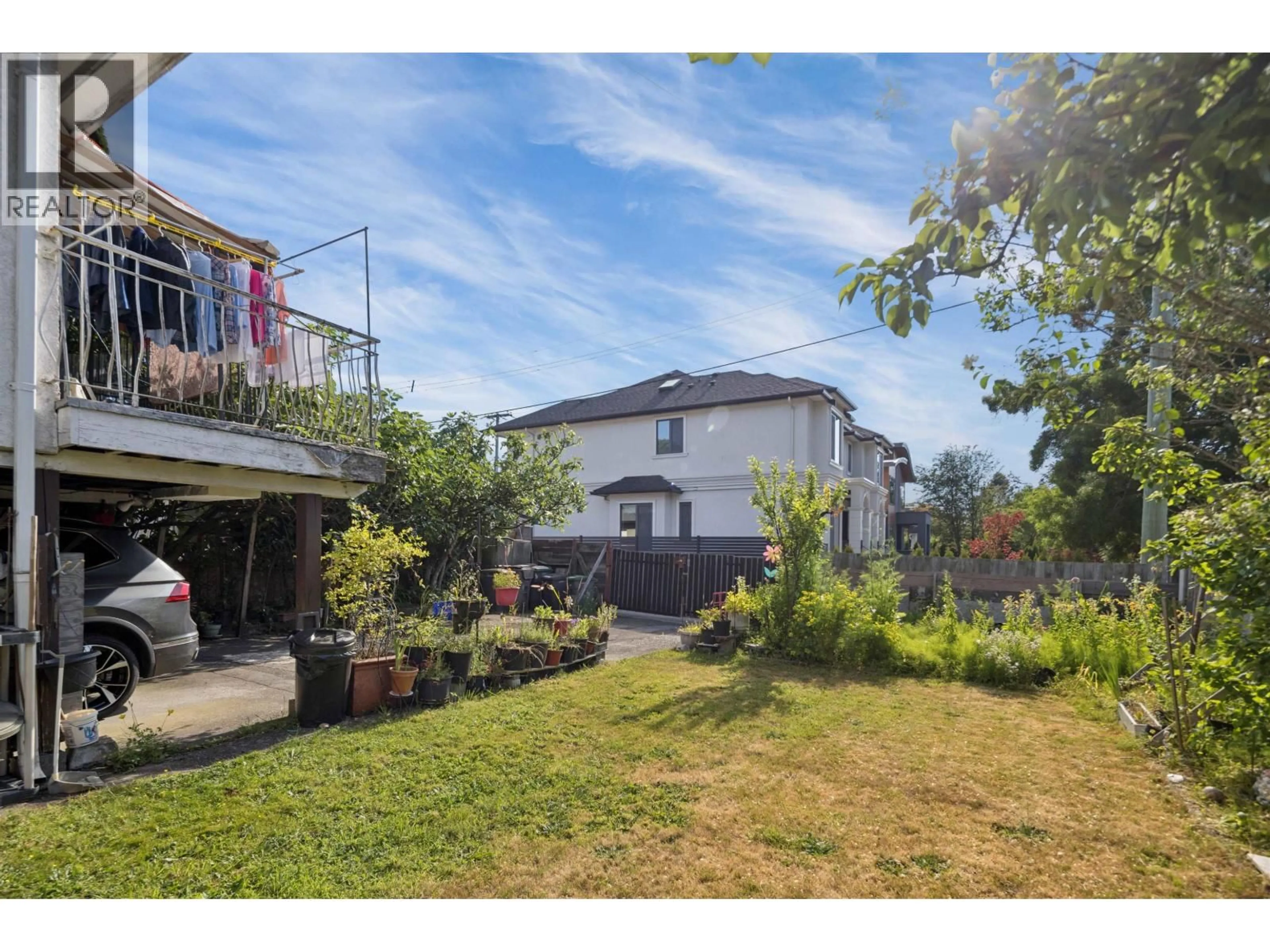 A pic from outside/outdoor area/front of a property/back of a property/a pic from drone, street for 3707 ARBUTUS STREET, Vancouver British Columbia V6J3Z8