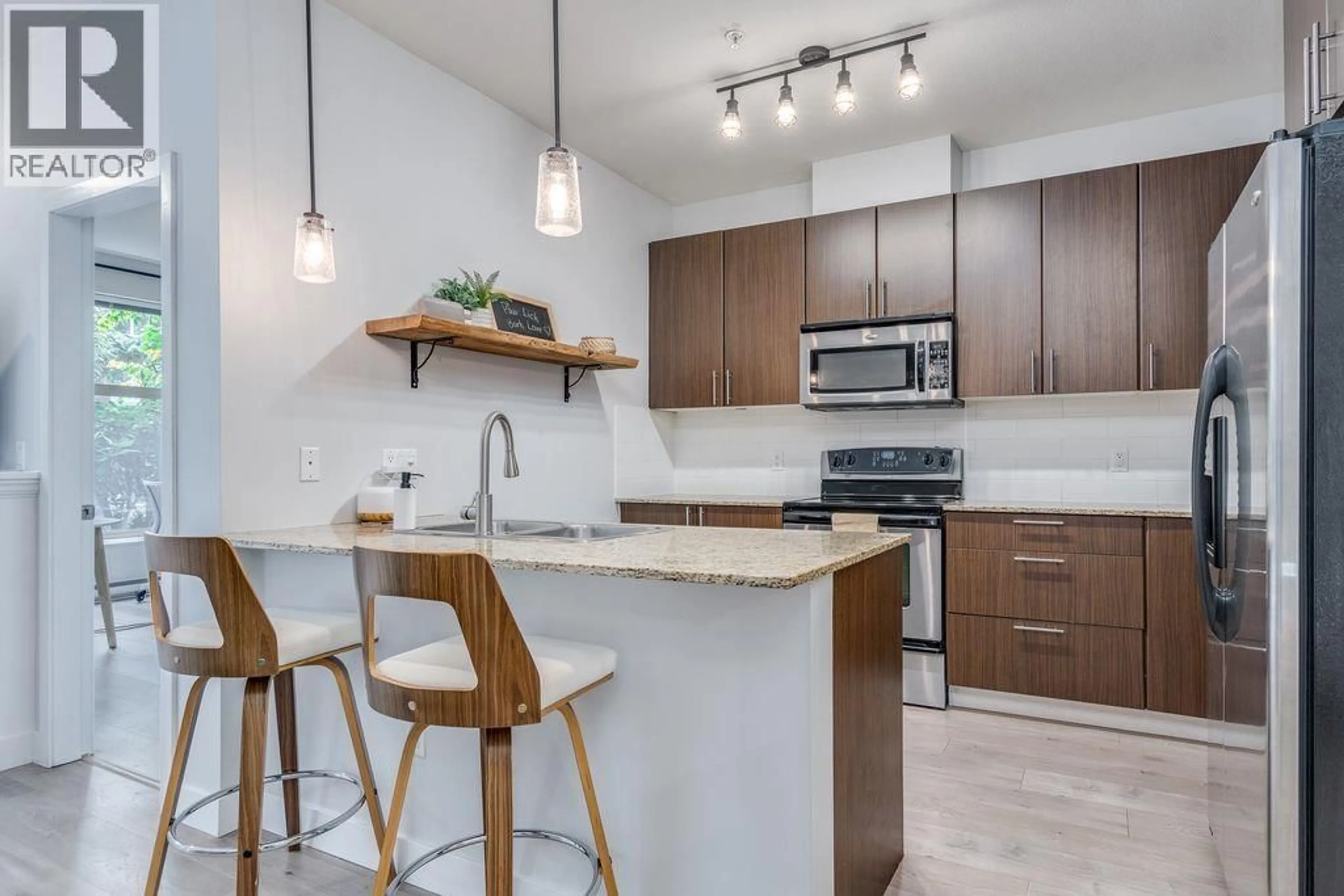 Open concept kitchen, unknown for 118 - 2477 KELLY AVENUE, Port Coquitlam British Columbia V3C0B3