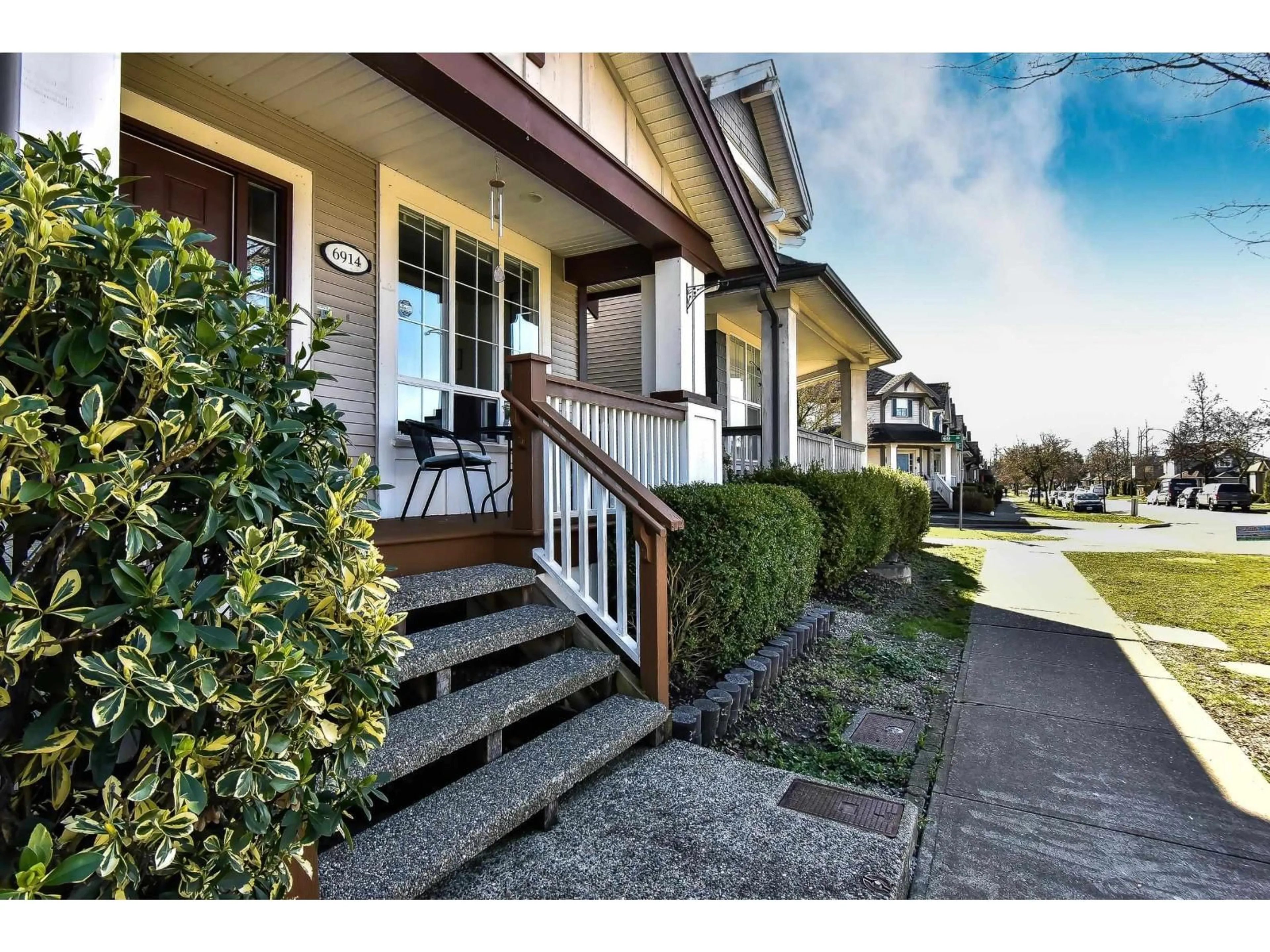 Unknown for 6914 190 STREET, Surrey British Columbia V4N5P1