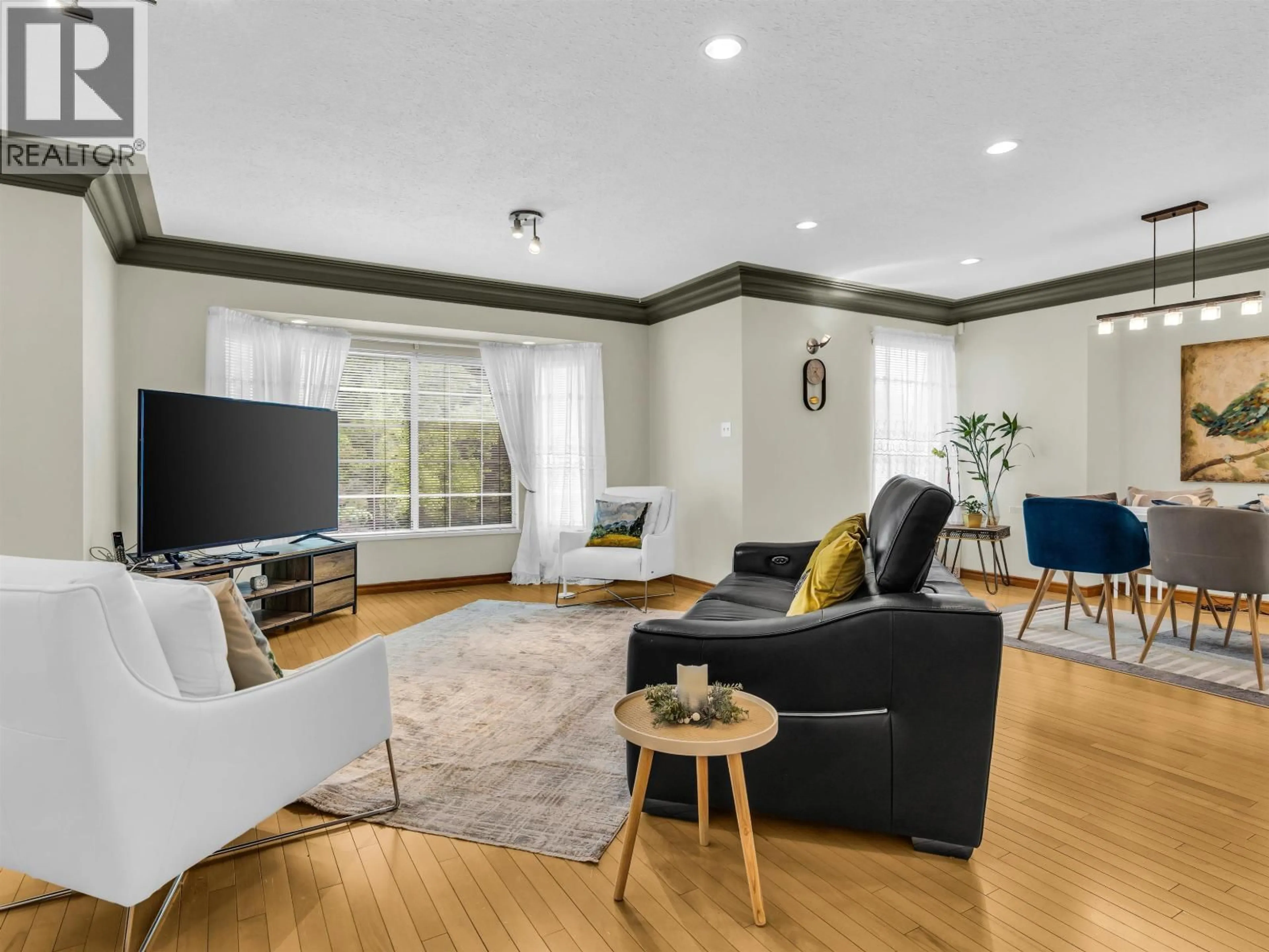 Living room with furniture, wood/laminate floor for 1264 LASALLE PLACE, Coquitlam British Columbia V3B6T5