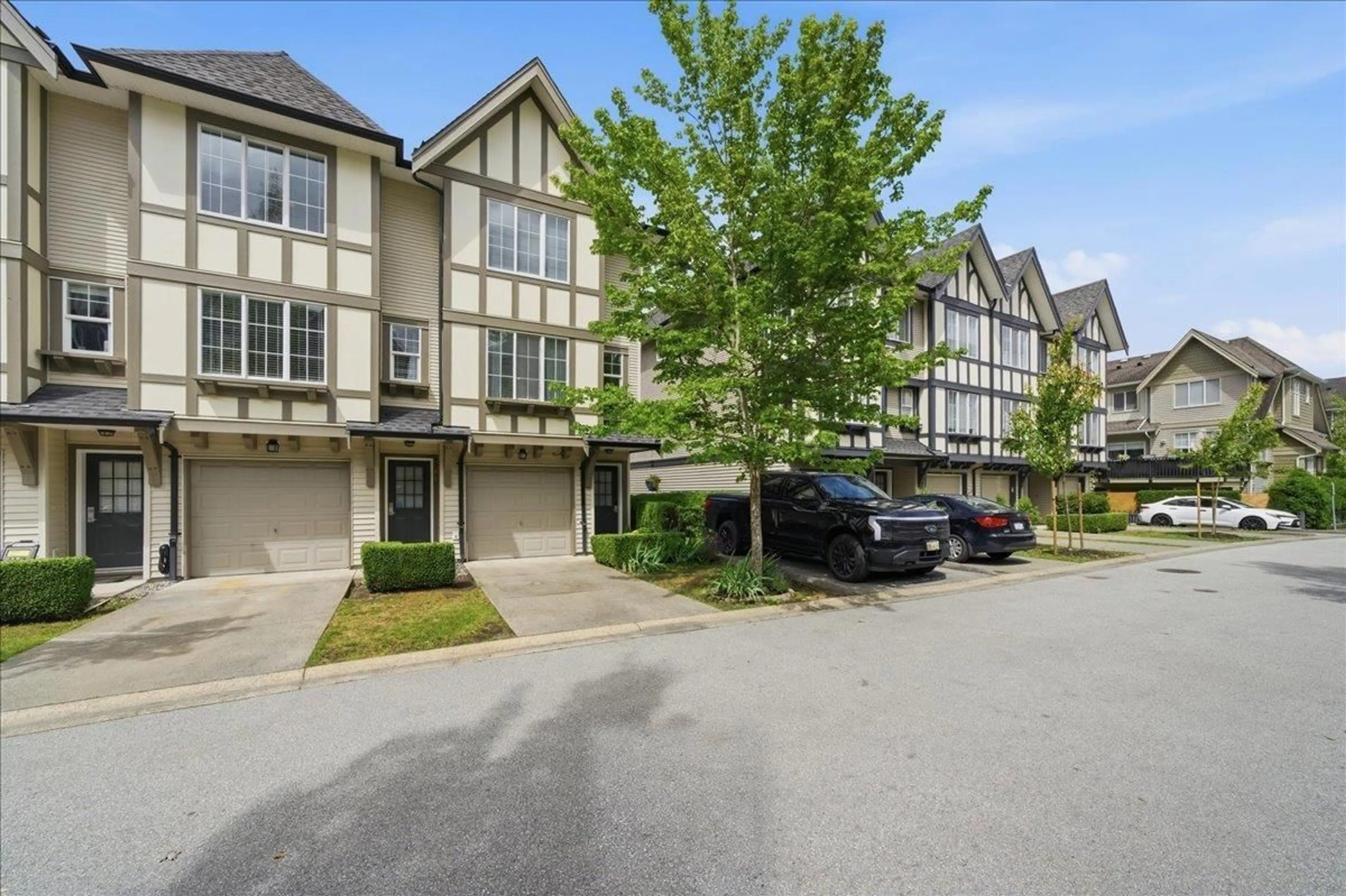 A pic from outside/outdoor area/front of a property/back of a property/a pic from drone, street for 98 - 20875 80 AVENUE, Langley British Columbia V2Y0B2