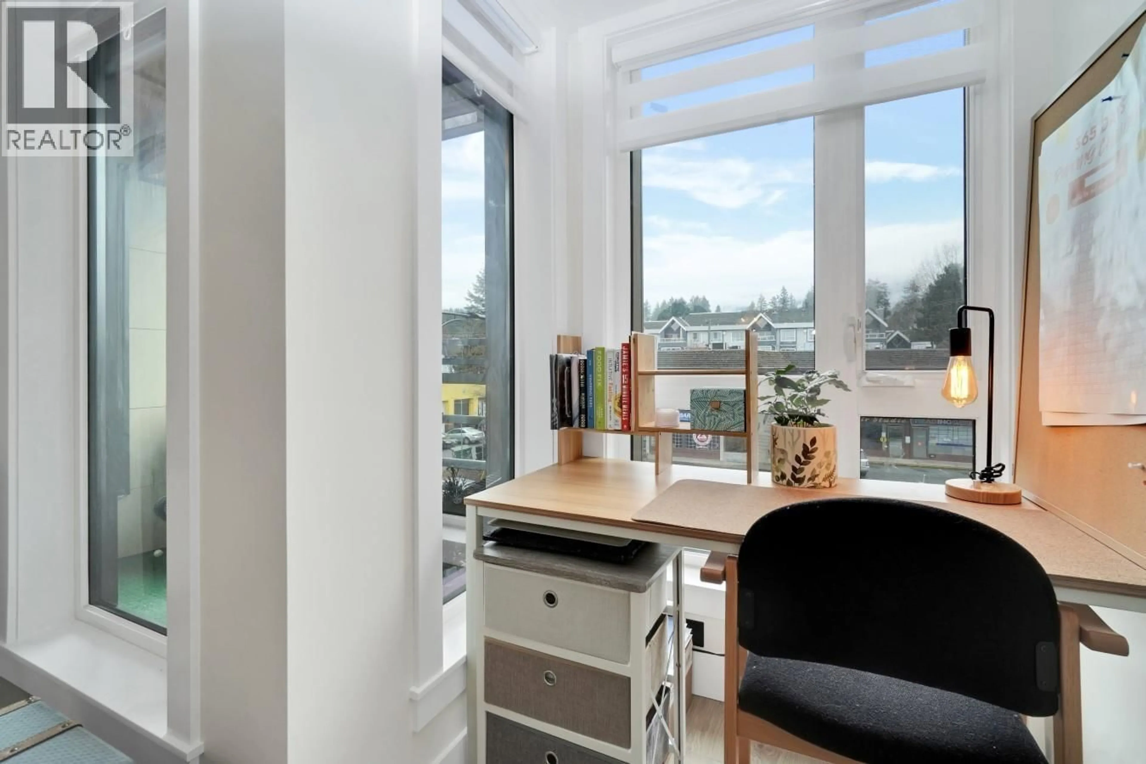 A pic of a room for 303 - 857 15TH STREET, North Vancouver British Columbia V7P1M5