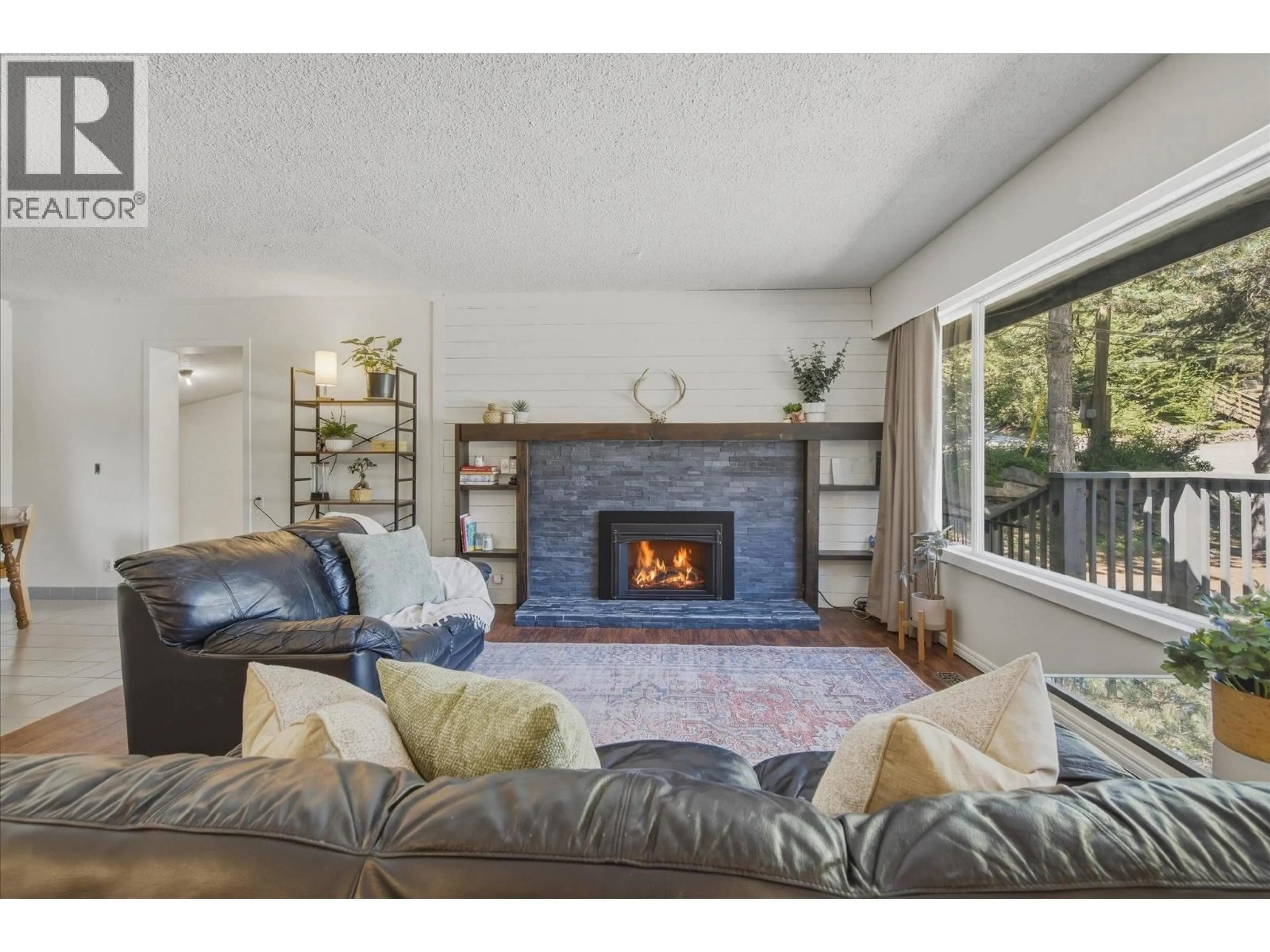 Living room with furniture, unknown for 3106 TYROL CRESCENT, Whistler British Columbia V8E0B8