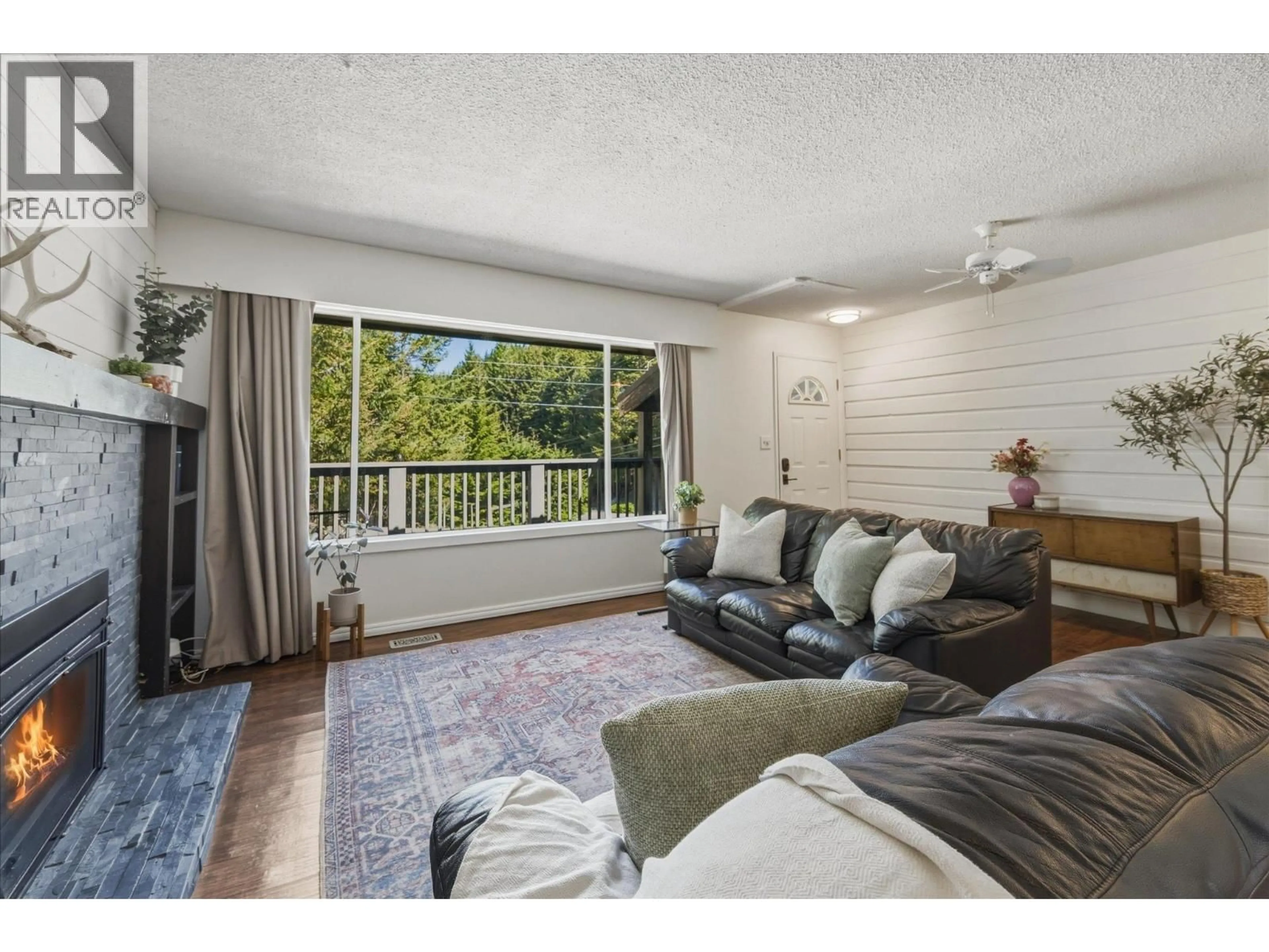 Living room with furniture, unknown for 3106 TYROL CRESCENT, Whistler British Columbia V8E0B8