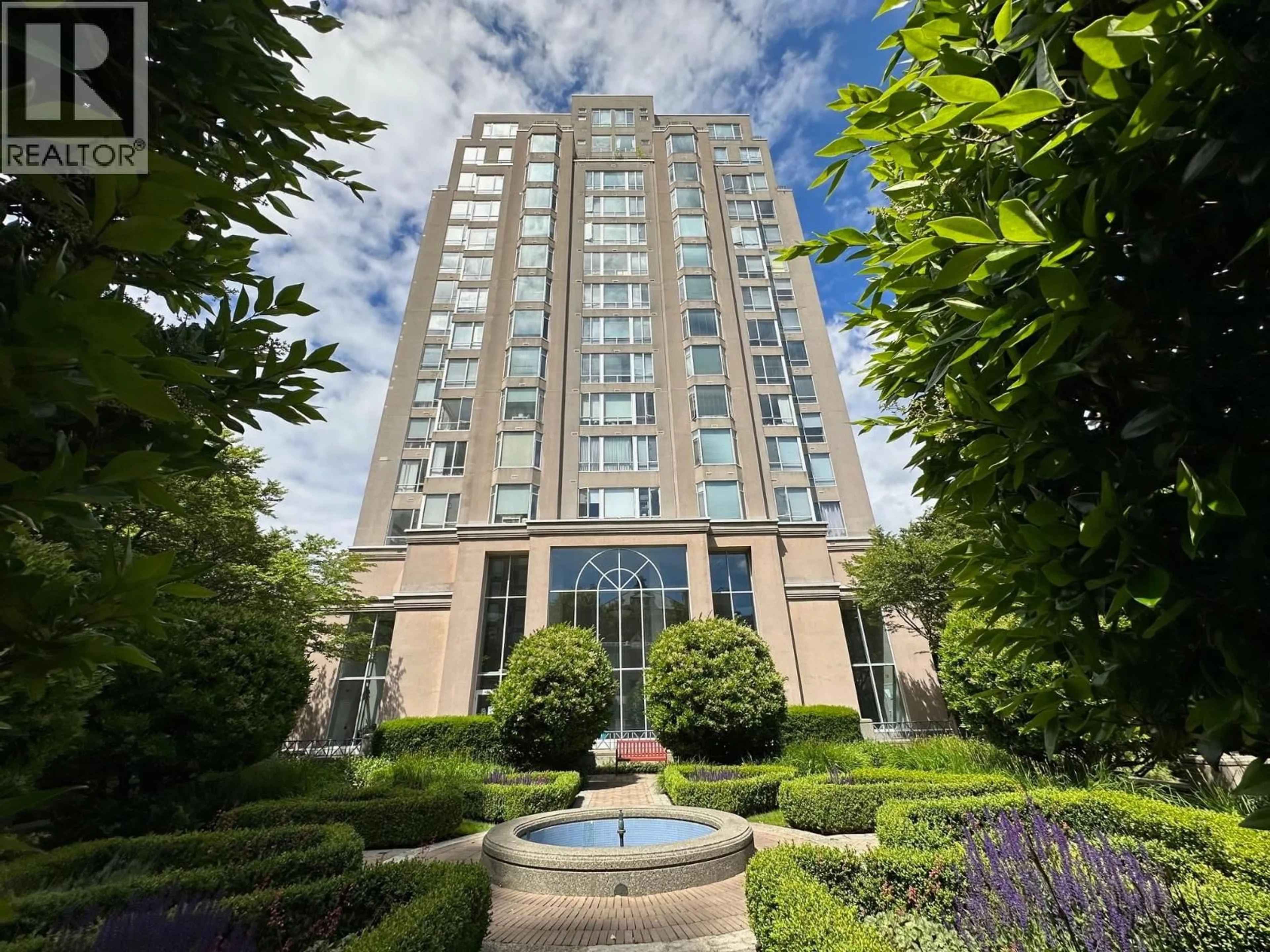 Indoor foyer for 904 - 2628 ASH STREET, Vancouver British Columbia V5Z4L2