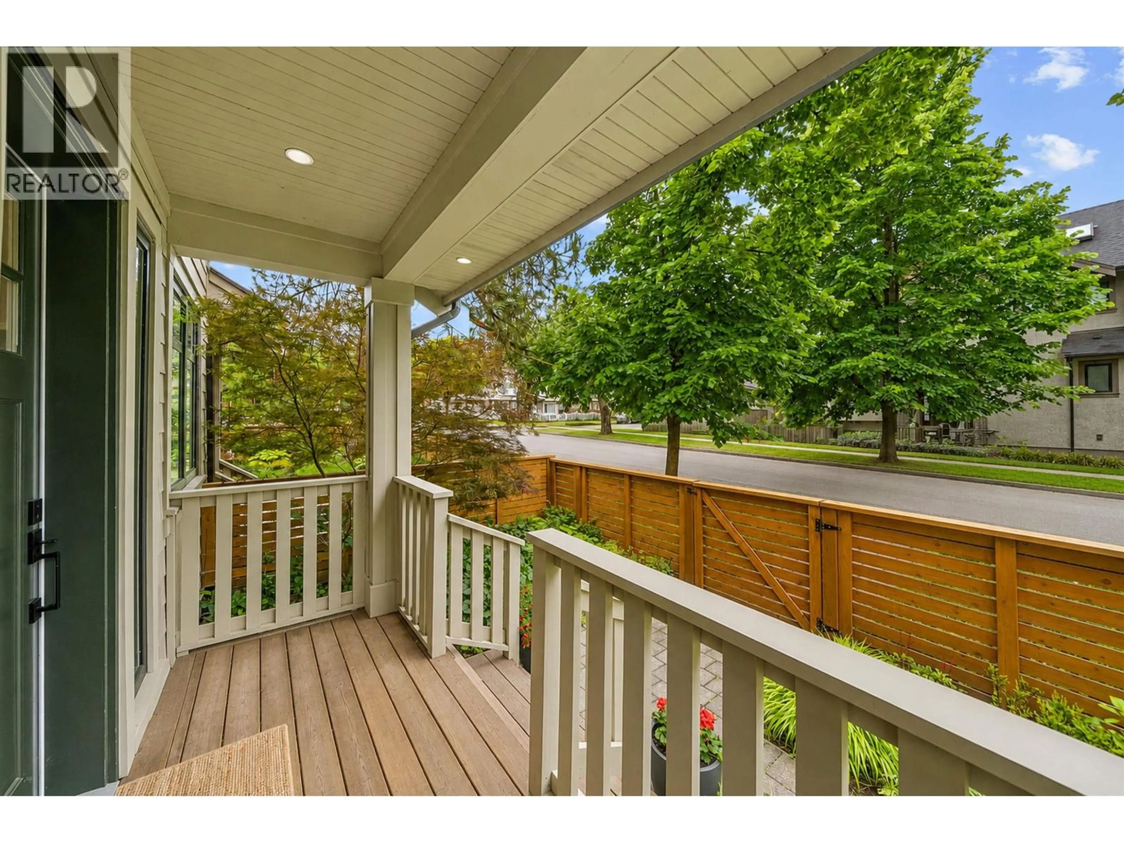 Patio, unknown for 3128 INVERNESS STREET, Vancouver British Columbia V5T0J6